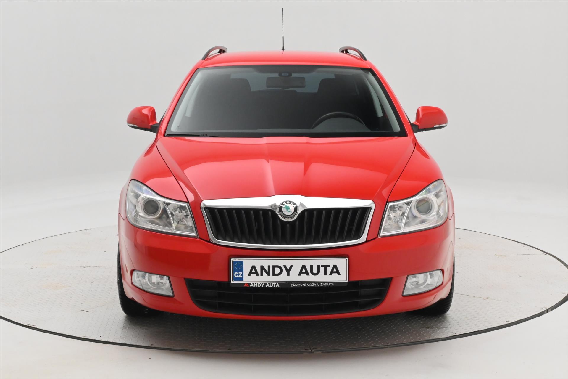 Main photo of the car Skoda Octavia 1.6 TDI 77kW Ambition Multifunction (2)