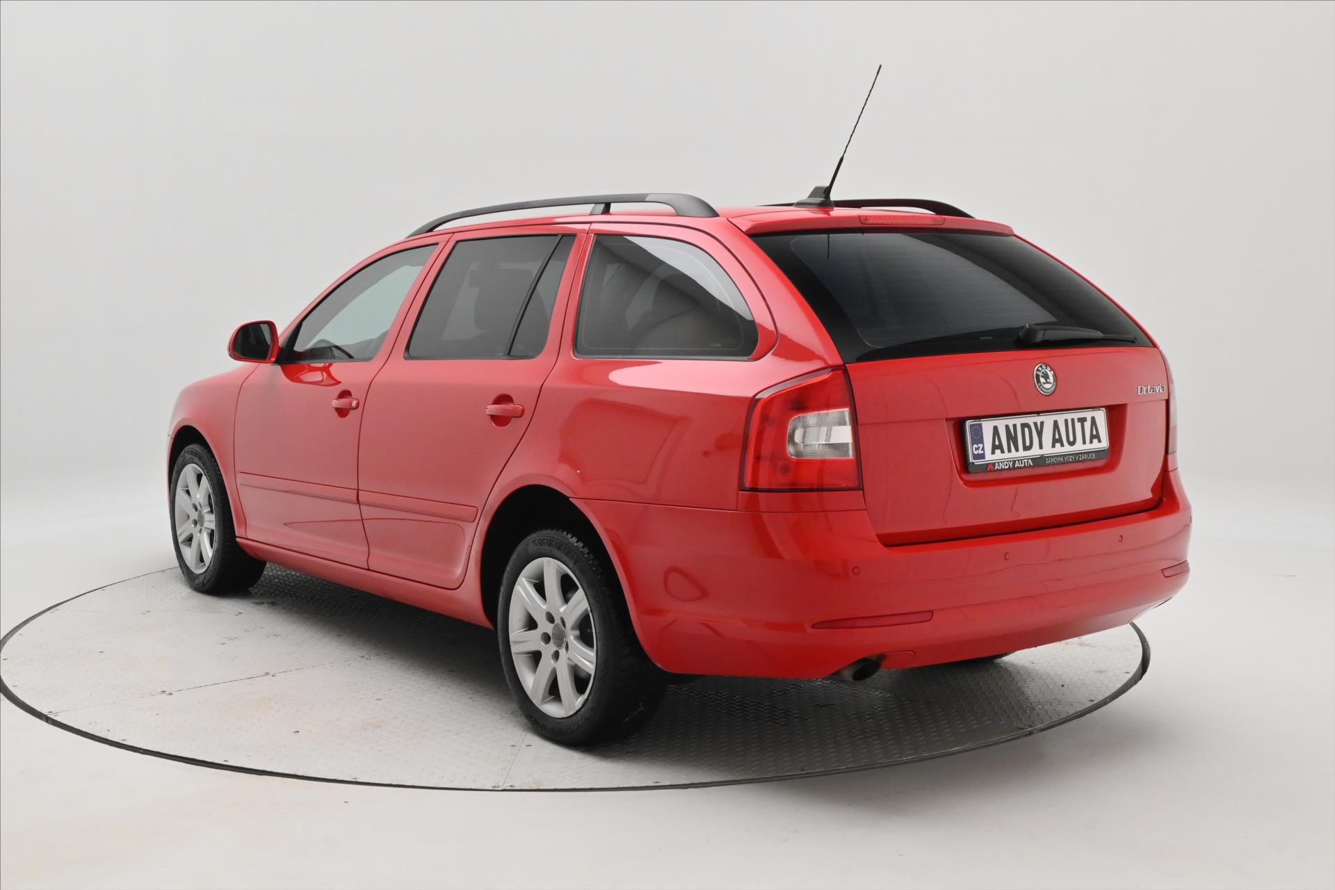 Main photo of the car Skoda Octavia 1.6 TDI 77kW Ambition Multifunction (7)