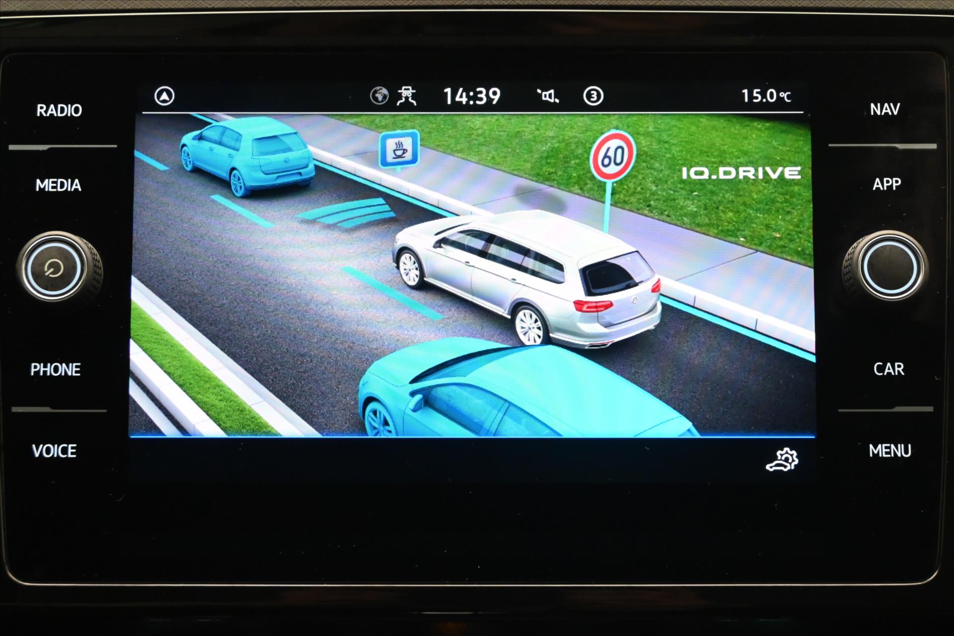 Hlavní fotografie vozu Volkswagen Passat 1,4 TSI GTE 160kW DSG Záruka až 5 let (20)