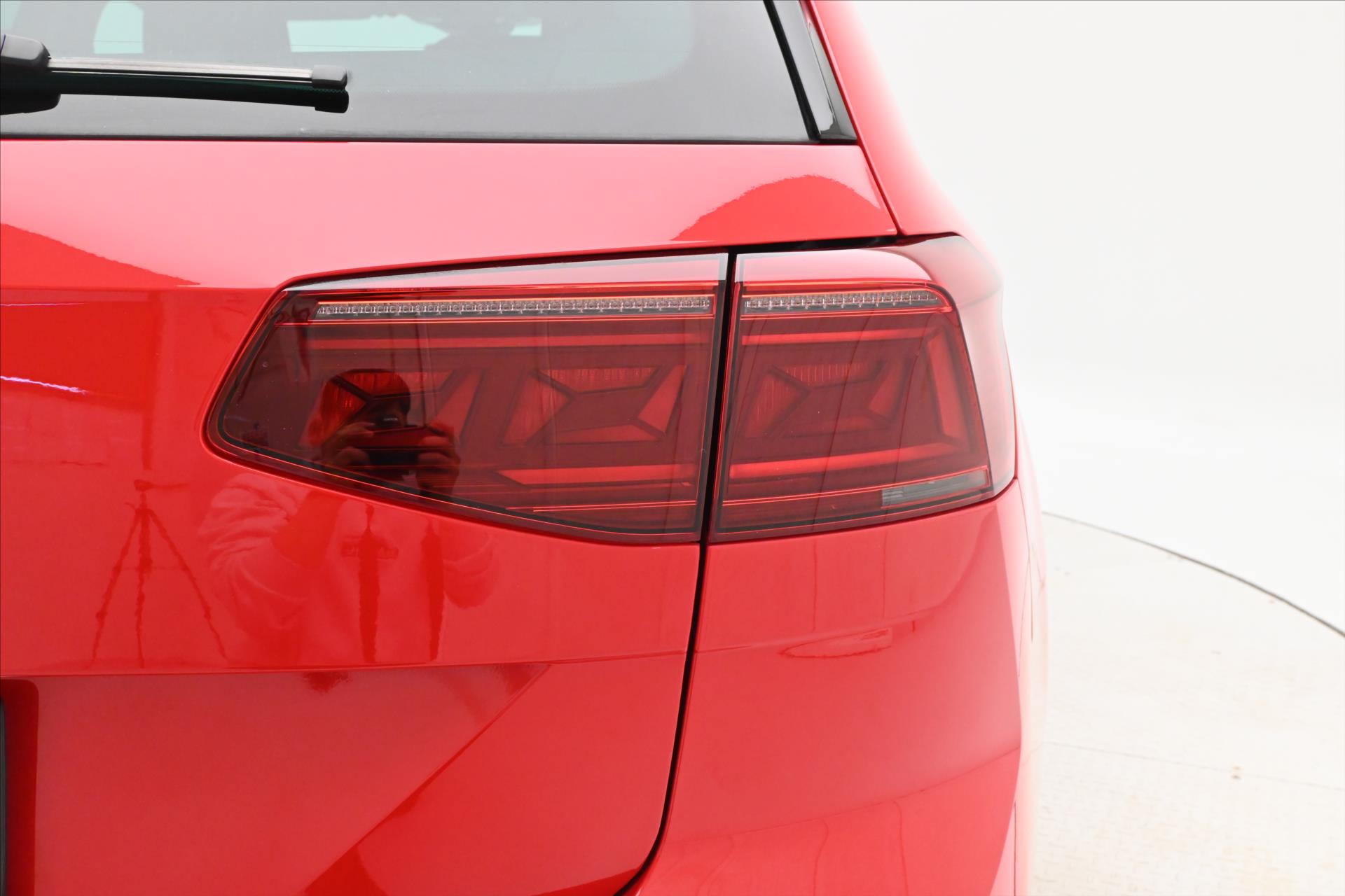 Hlavní fotografie vozu Volkswagen Passat 1,4 TSI GTE 160kW DSG Záruka až 5 let (31)