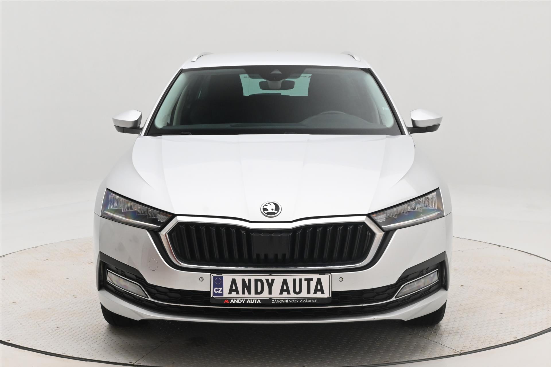 Hlavní fotografie vozu Škoda Octavia 2,0 TDI 110 kW DSG Style Záruka až 5 let (2)