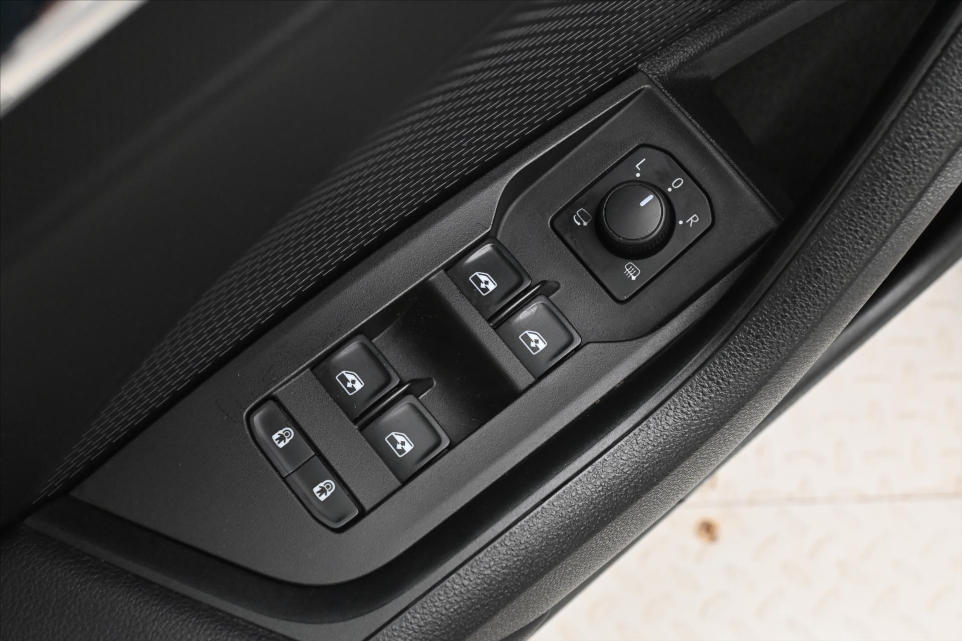 Hlavní fotografie vozu Škoda Octavia 2,0 TDI 110 kW DSG Style Záruka až 5 let (25)