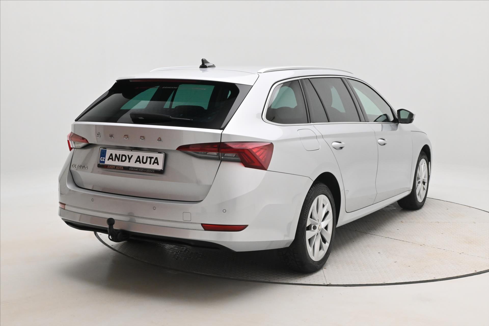 Hlavní fotografie vozu Škoda Octavia 2,0 TDI 110 kW DSG Style Záruka až 5 let (5)