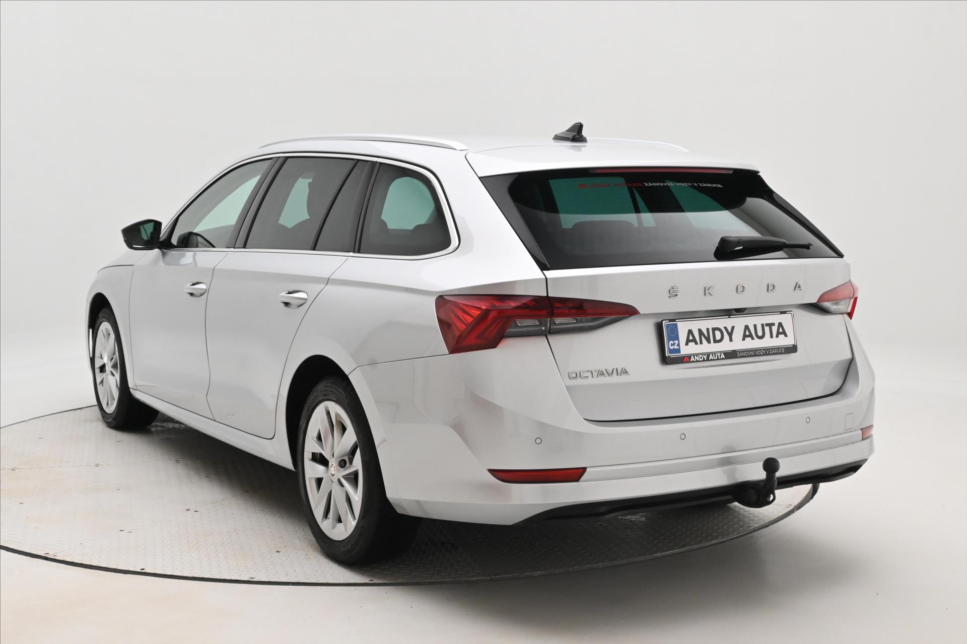 Hlavní fotografie vozu Škoda Octavia 2,0 TDI 110 kW DSG Style Záruka až 5 let (7)