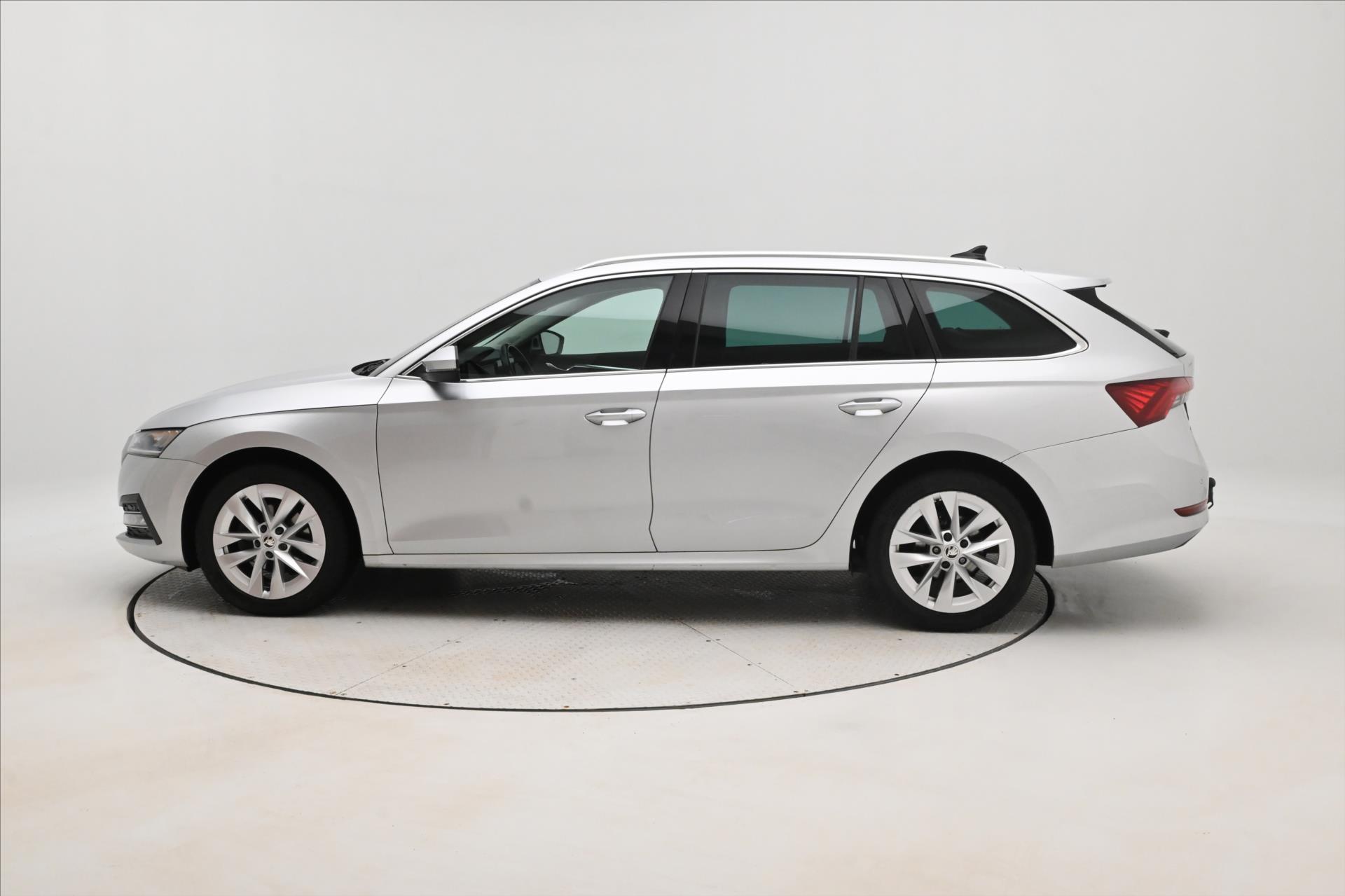 Hlavní fotografie vozu Škoda Octavia 2,0 TDI 110 kW DSG Style Záruka až 5 let (8)