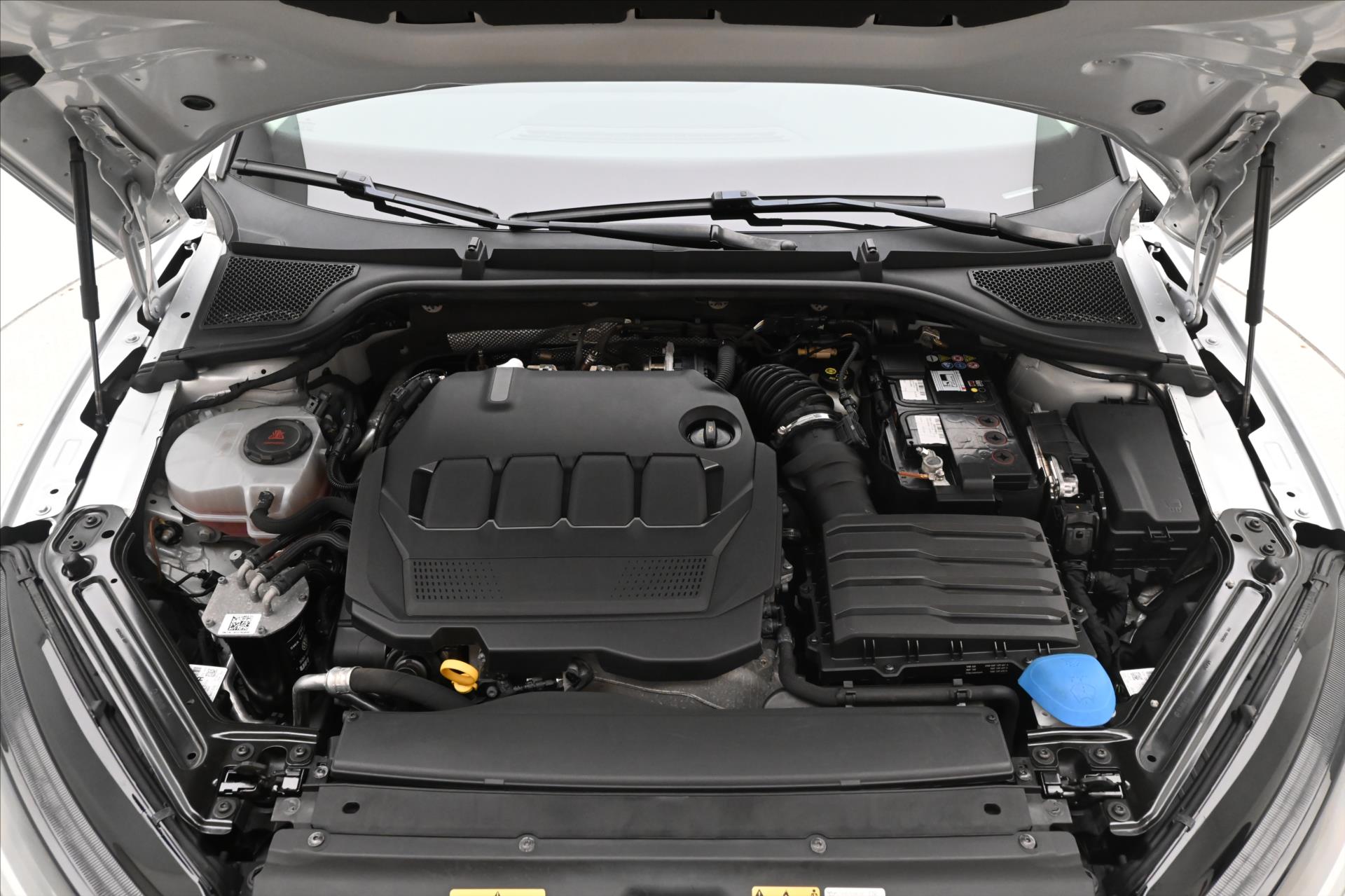 Hlavní fotografie vozu Škoda Octavia 2,0 TDI 110 kW DSG Style Záruka až 5 let (9)