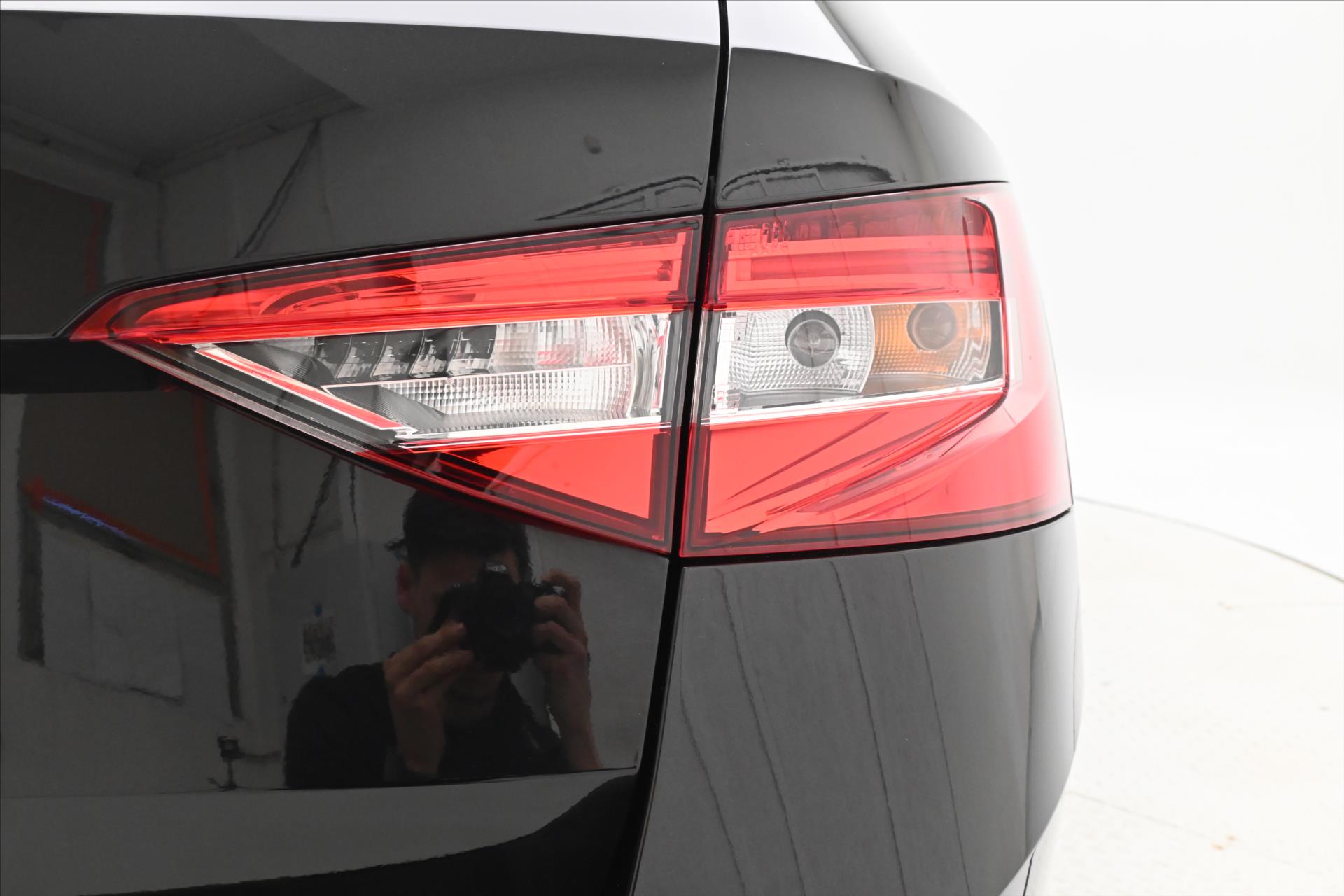 Hlavní fotografie vozu Škoda Superb 2,0 TDI 110 kW DSG Style Záruka až 5 let (30)