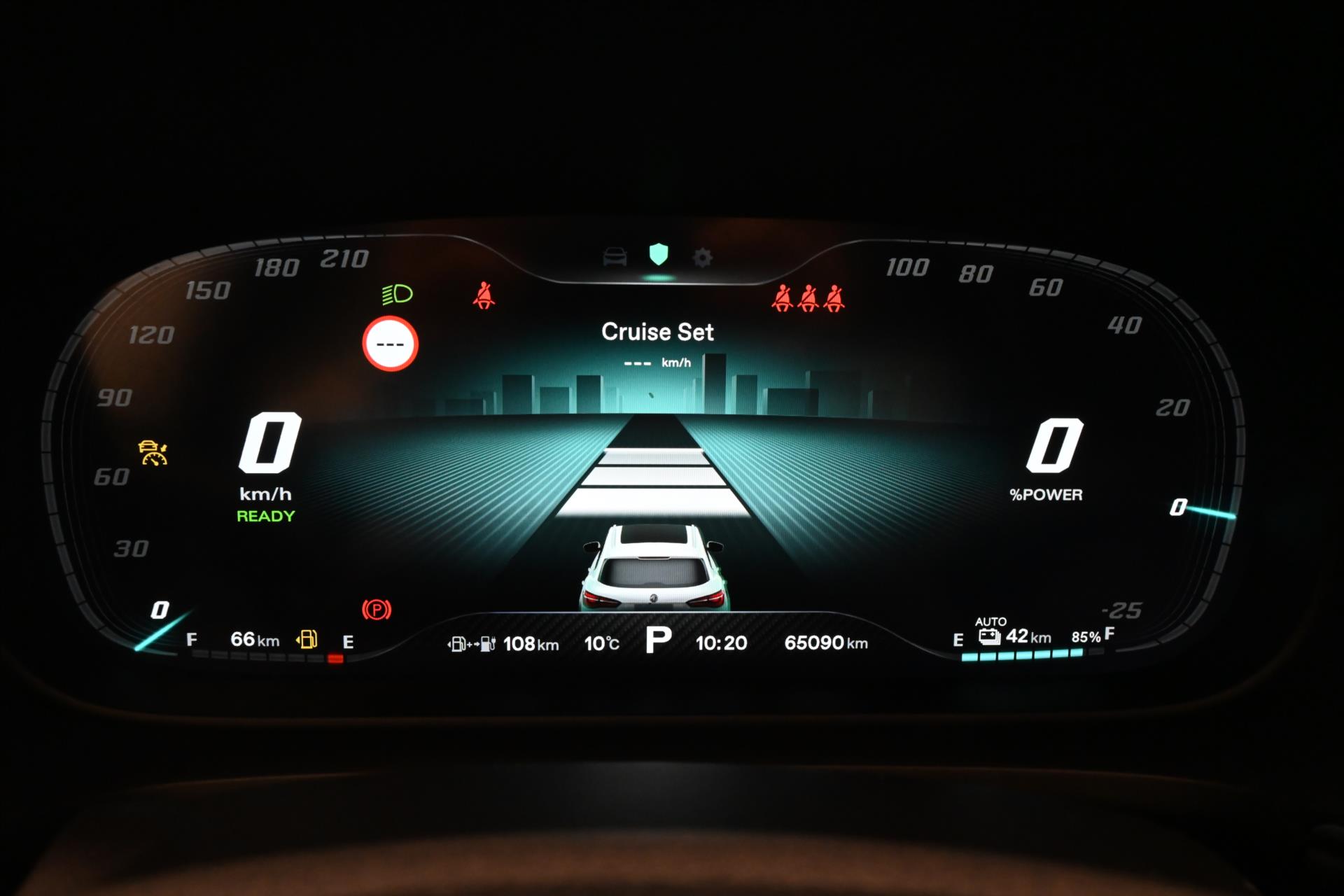 Hlavní fotografie vozu MG eHS 1,5 TGI PHEV 119 kW AT Záruka až 5 let (16)