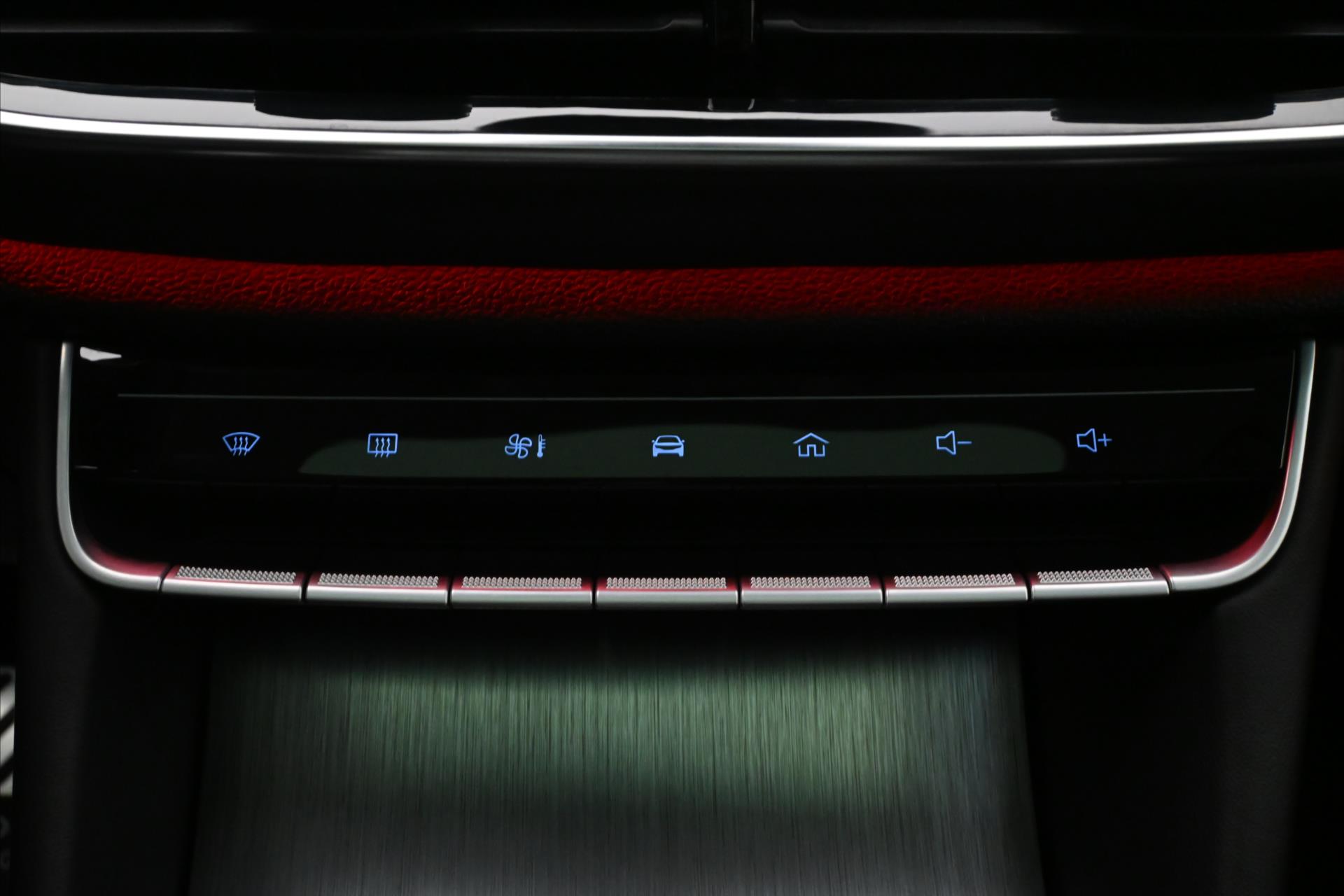 Hlavní fotografie vozu MG eHS 1,5 TGI PHEV 119 kW AT Záruka až 5 let (20)