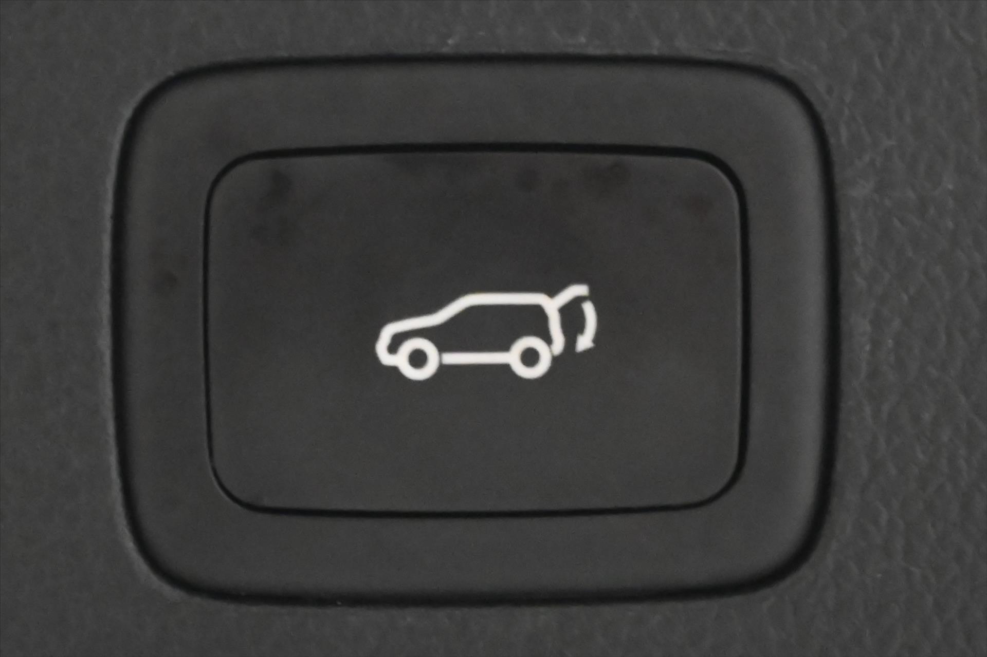 Hlavní fotografie vozu MG eHS 1,5 TGI PHEV 119 kW AT Záruka až 5 let (25)