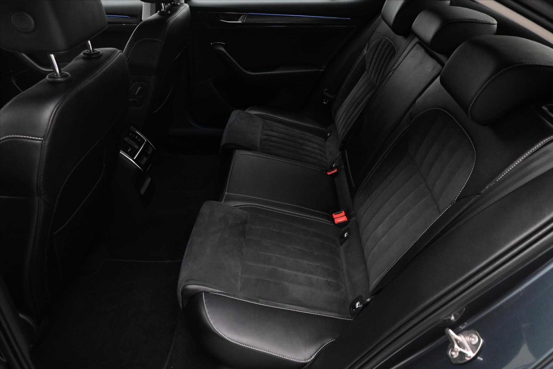 Hlavní fotografie vozu Škoda Superb 1,4 TSI iV 160 kW Style Záruka až 5 let (14)