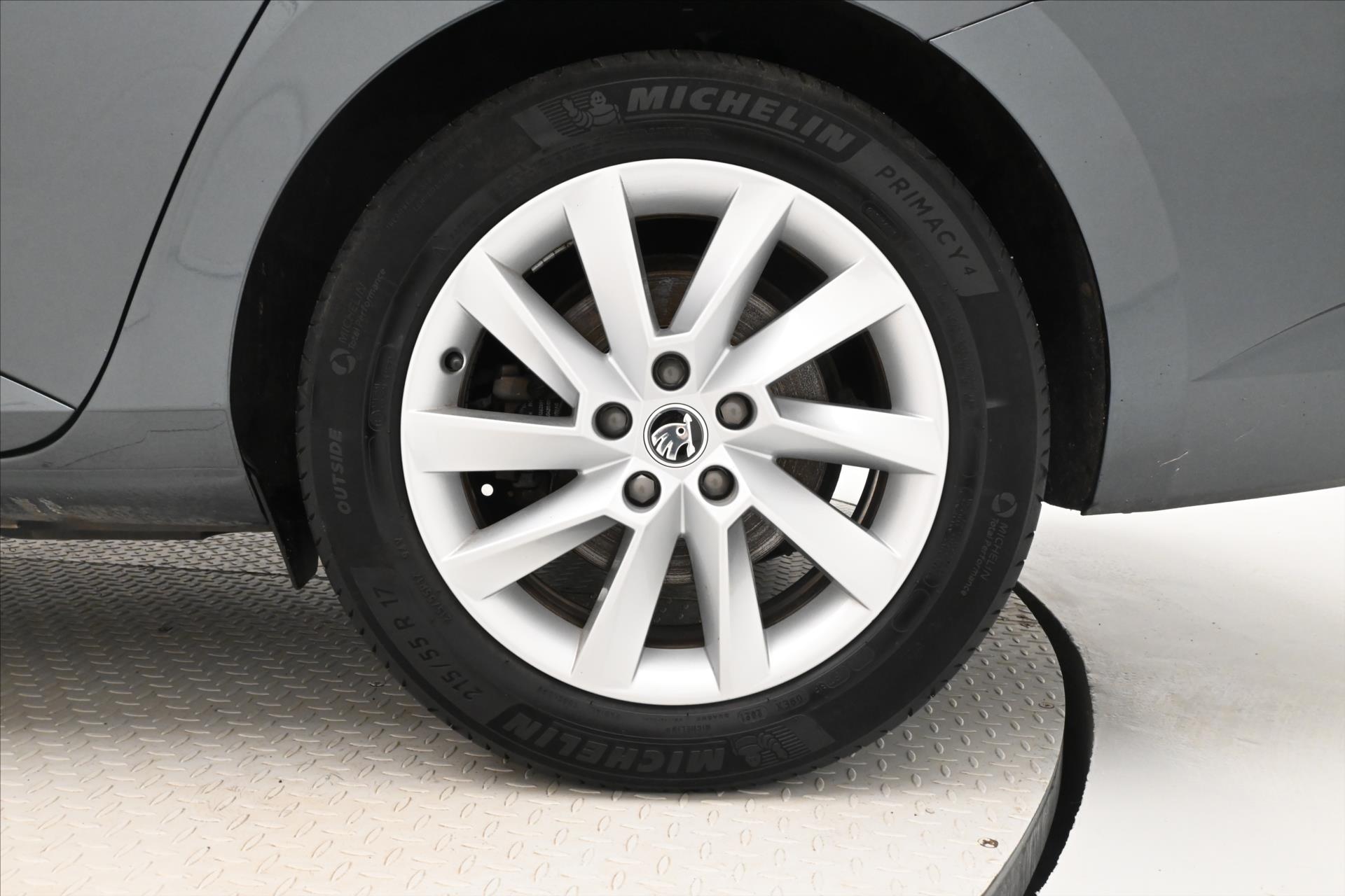 Hlavní fotografie vozu Škoda Superb 1,4 TSI iV 160 kW Style Záruka až 5 let (32)