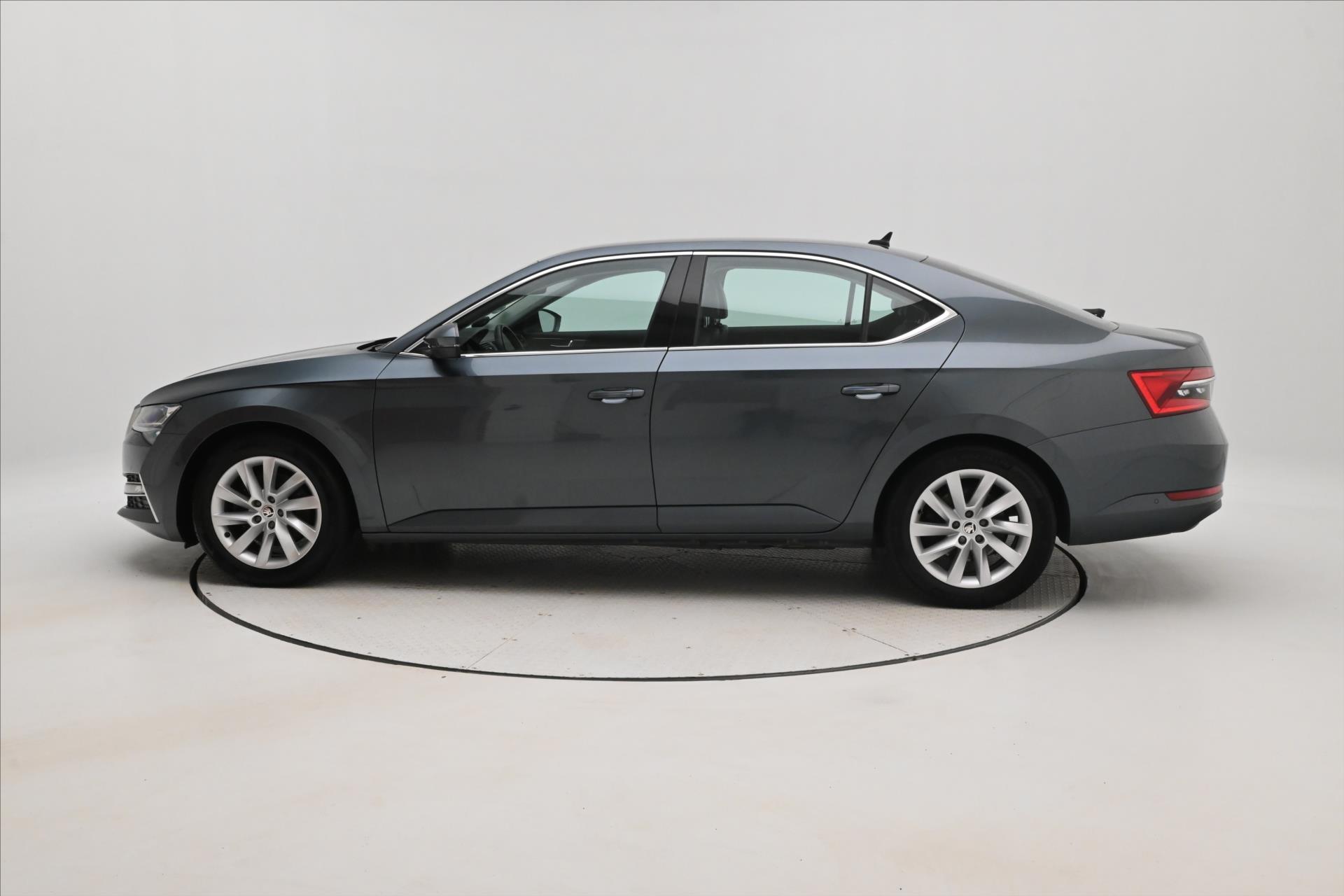 Hlavní fotografie vozu Škoda Superb 1,4 TSI iV 160 kW Style Záruka až 5 let (8)