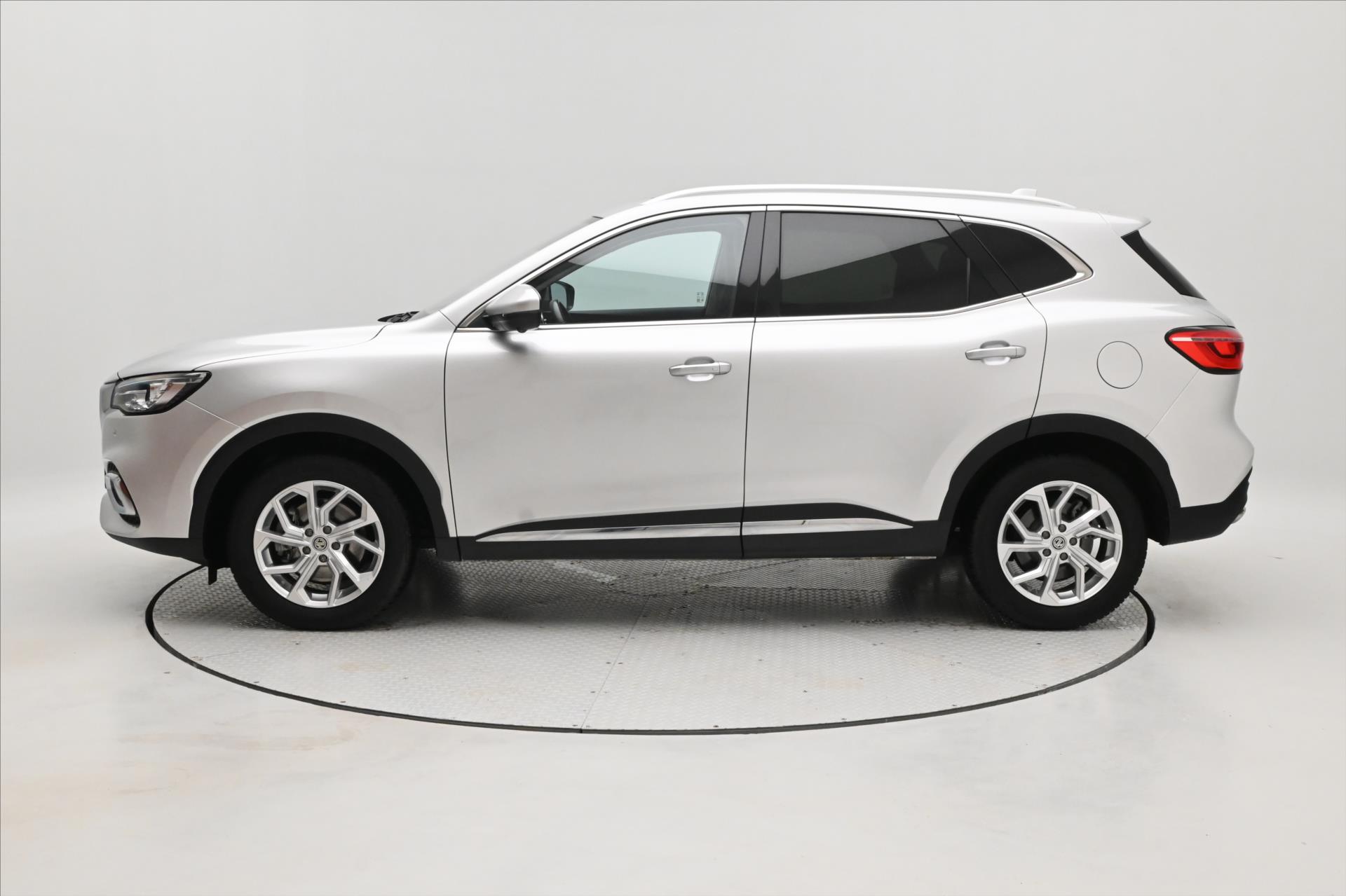 Hlavní fotografie vozu MG HS 1,5 TGI 119 kW EXCLUSIVE Automat Záruka až 5 let (8)