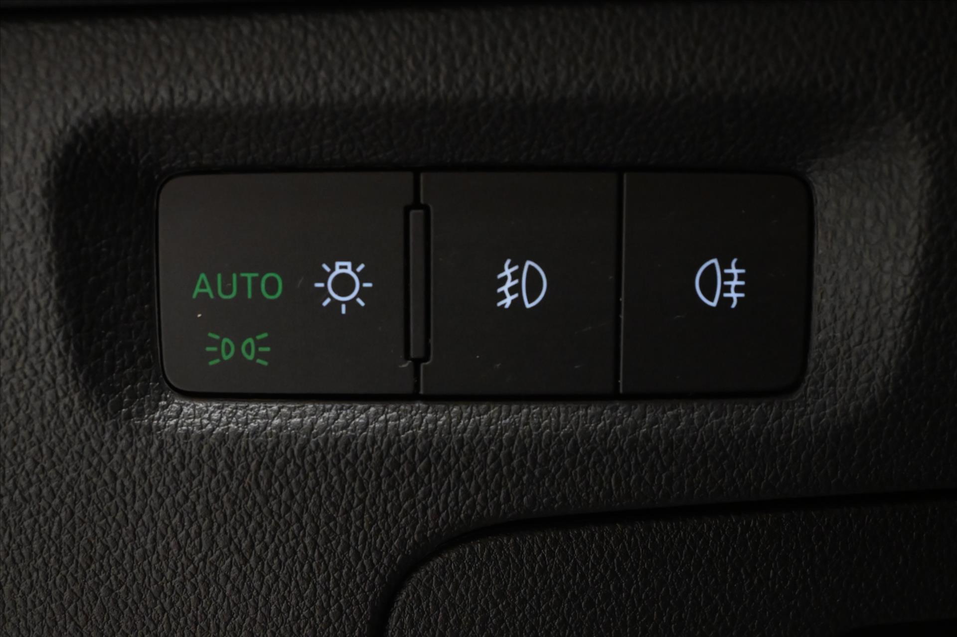 Hlavní fotografie vozu Škoda Octavia 1,4 iV TSI 110 kW DSG Záruka 5 let (25)