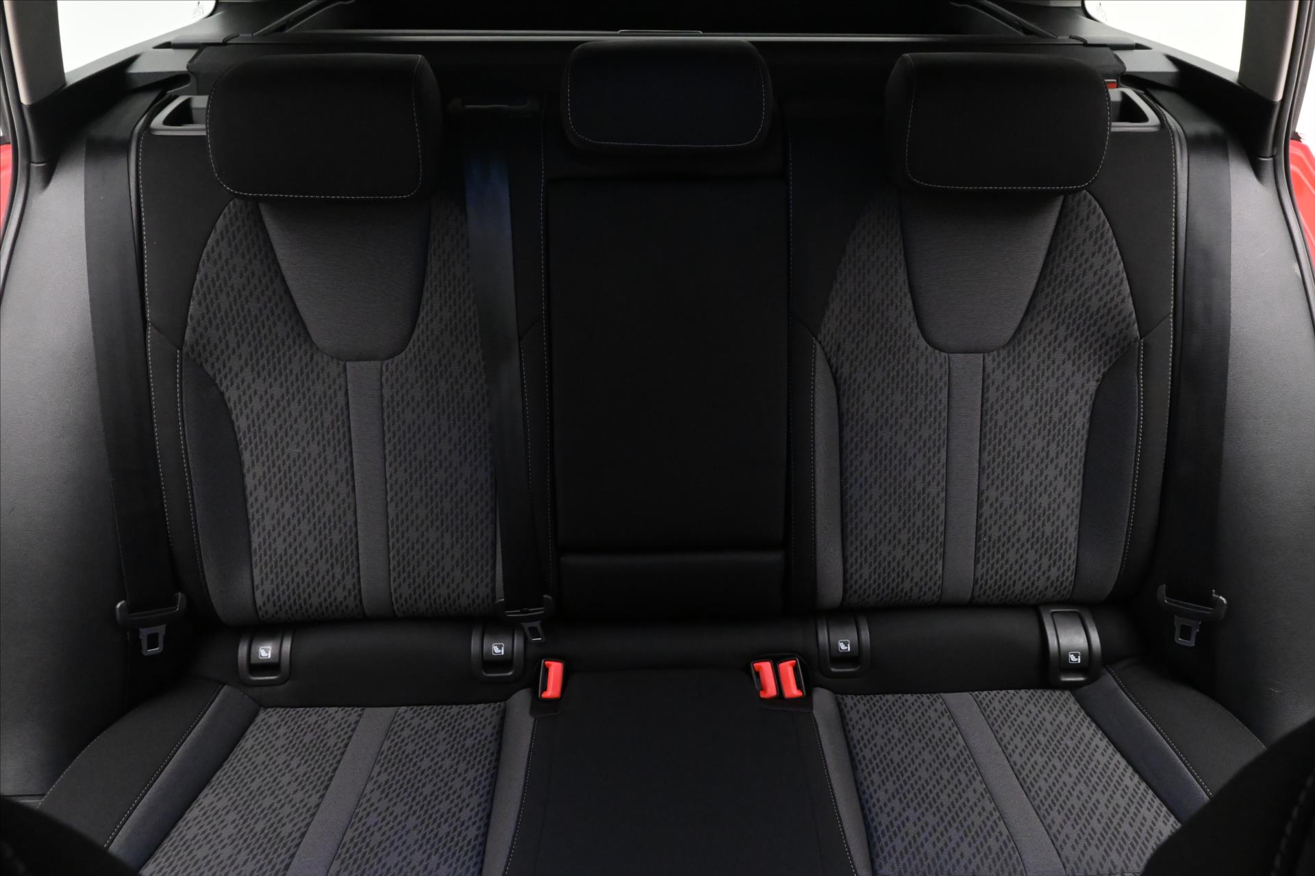 Hlavní fotografie vozu Škoda Octavia 1,4 iV TSI 110 kW DSG Záruka 5 let (26)