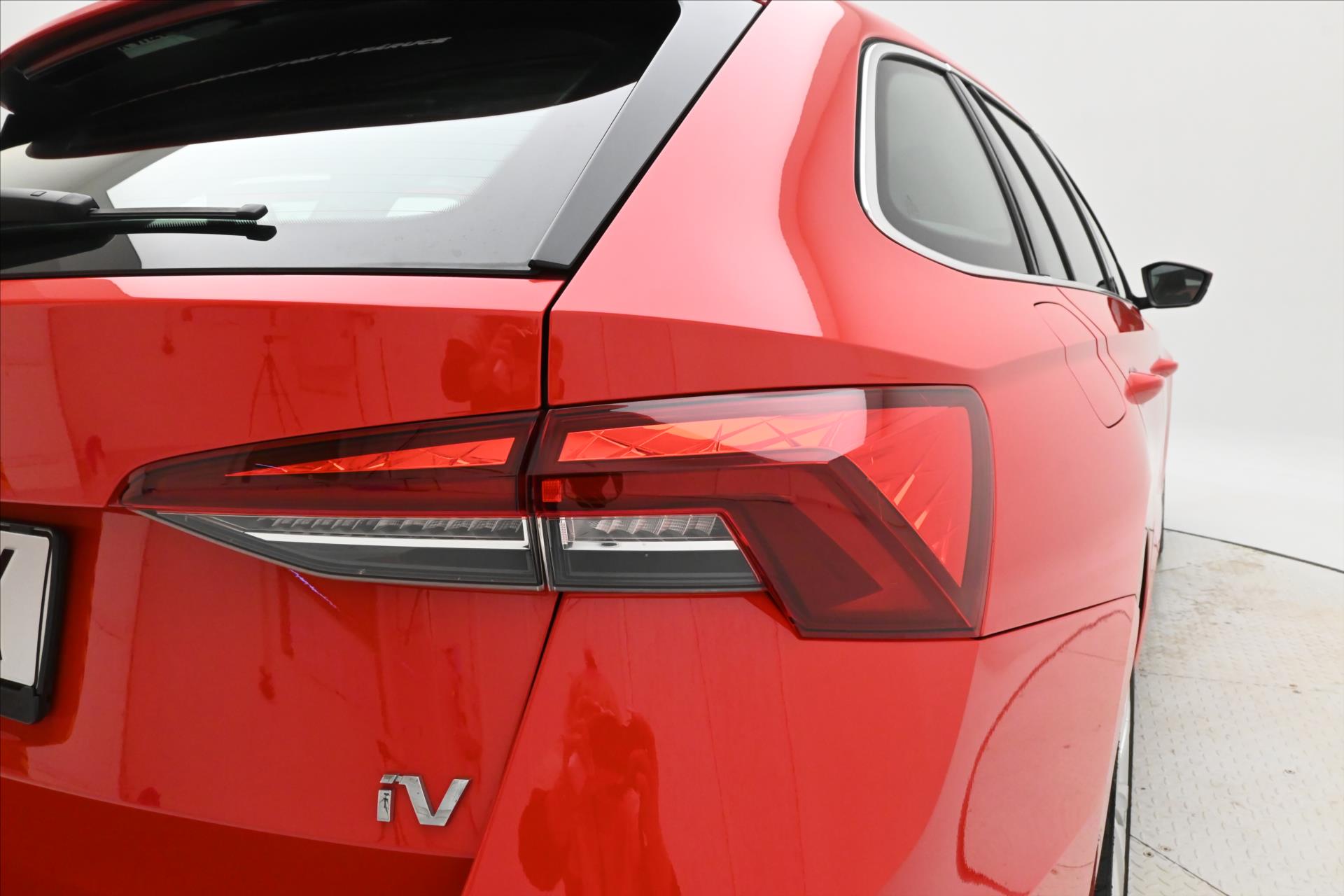 Hlavní fotografie vozu Škoda Octavia 1,4 iV TSI 110 kW DSG Záruka 5 let (28)