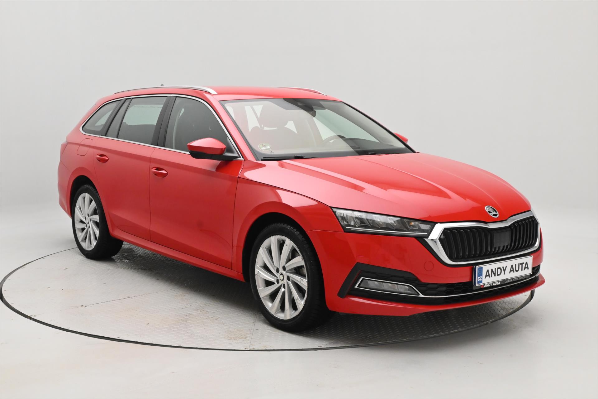 Hlavní fotografie vozu Škoda Octavia 1,4 iV TSI 110 kW DSG Záruka 5 let (3)