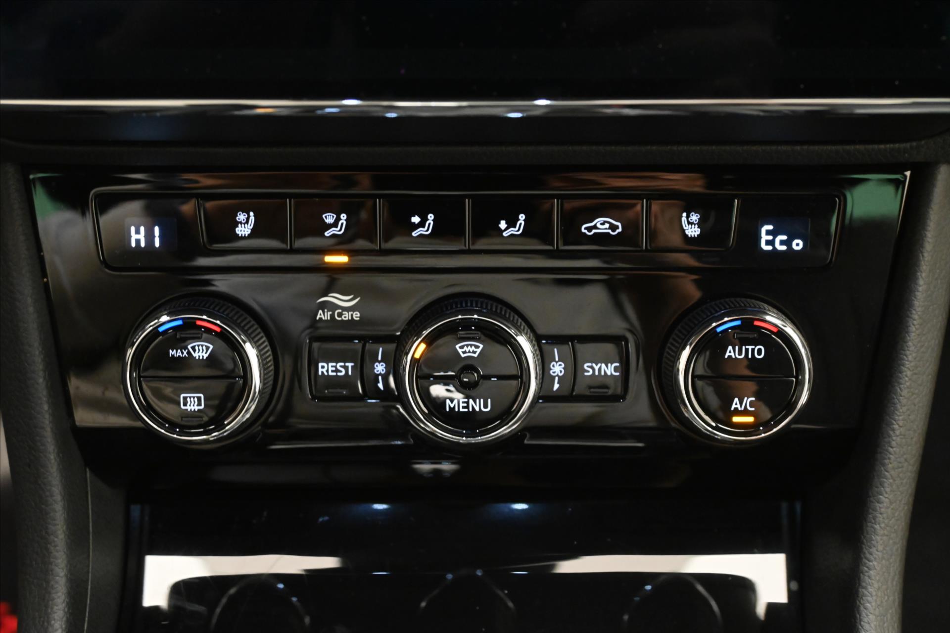 Hlavní fotografie vozu Škoda Superb 1,4 TSI iV 160 kW L&K DSG Záruka až 5 let (21)