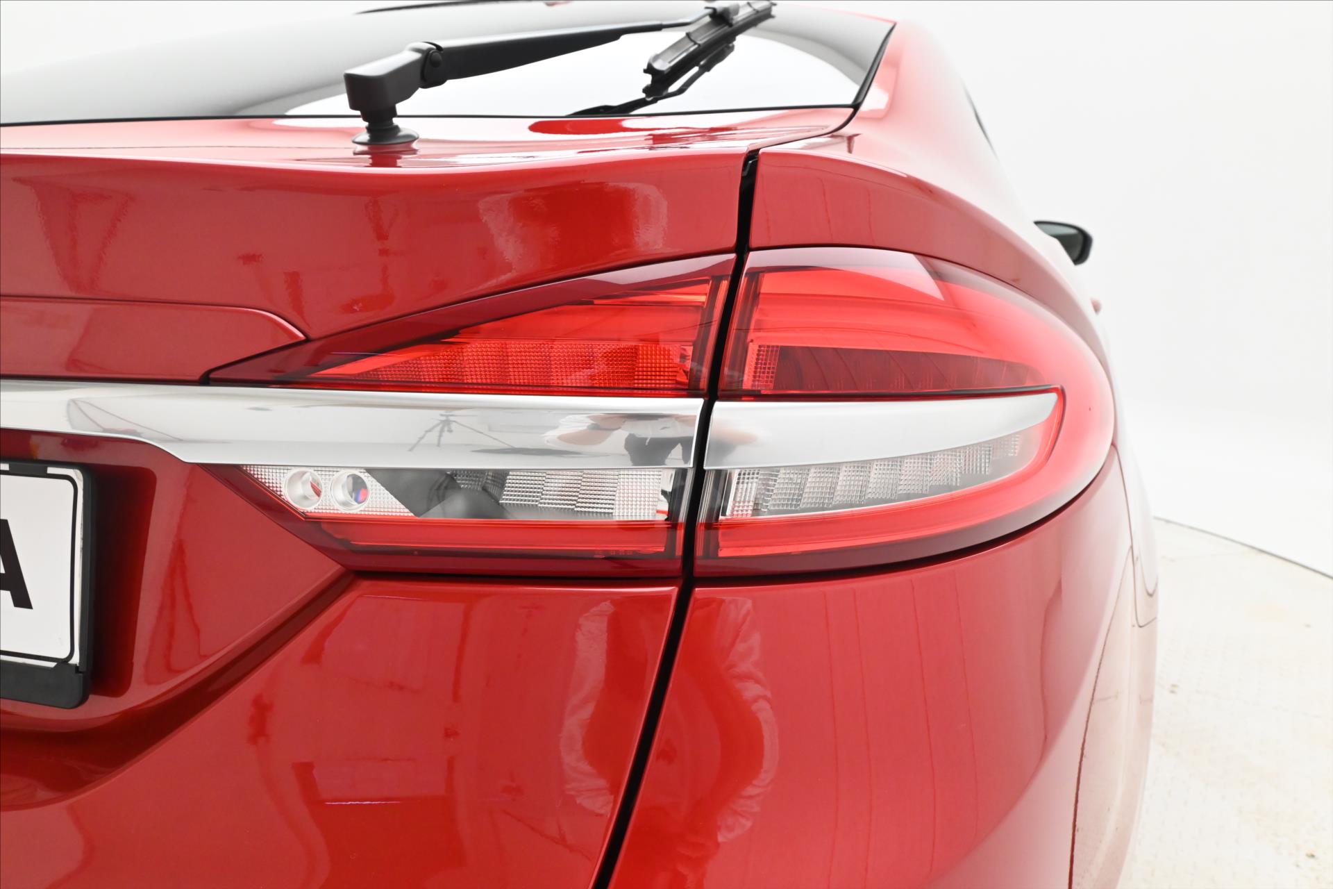 Hlavní fotografie vozu Ford Mondeo 2,0 EcoBlue 140 kW ST-Line Záruka až 5 let (30)