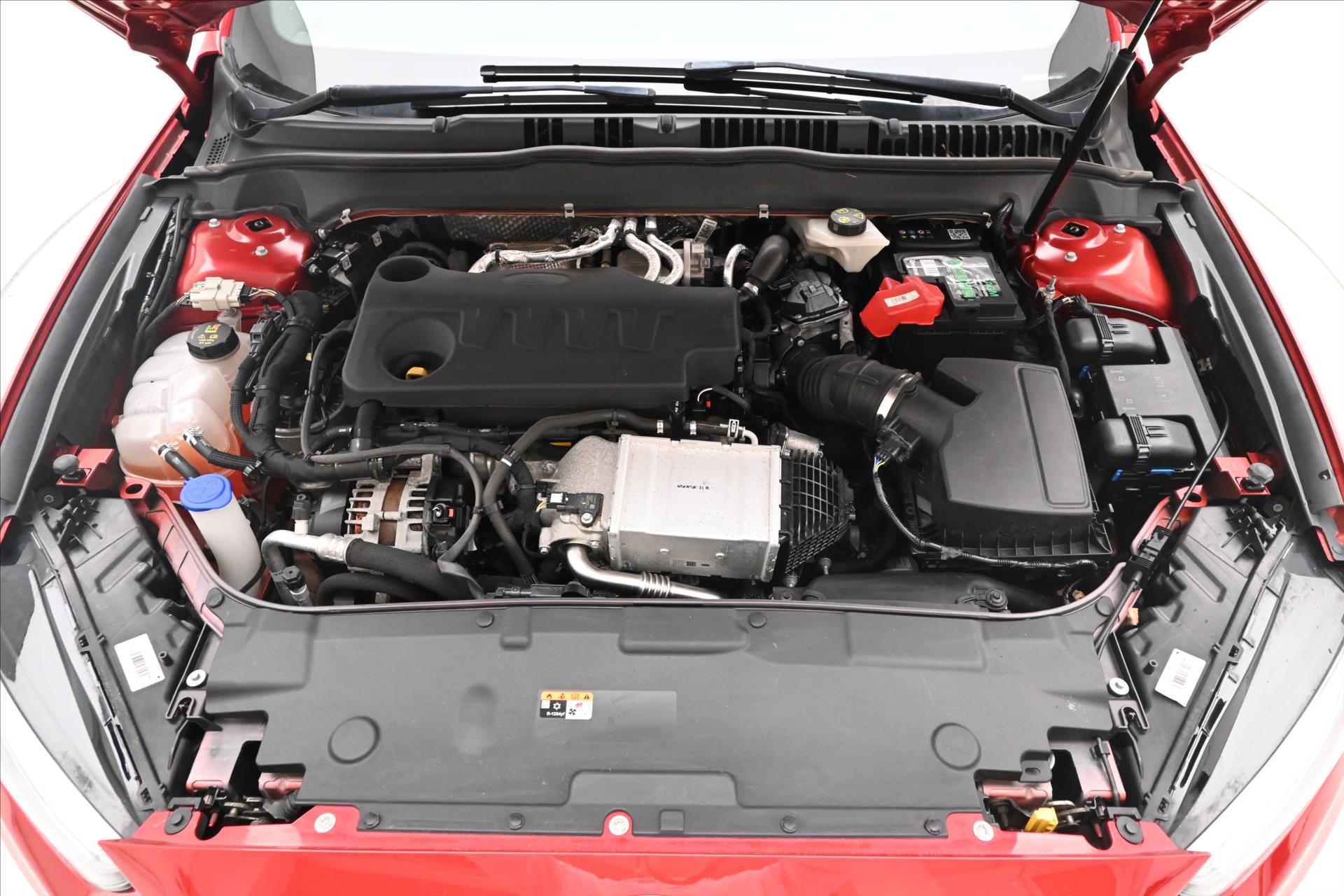 Hlavní fotografie vozu Ford Mondeo 2,0 EcoBlue 140 kW ST-Line Záruka až 5 let (9)