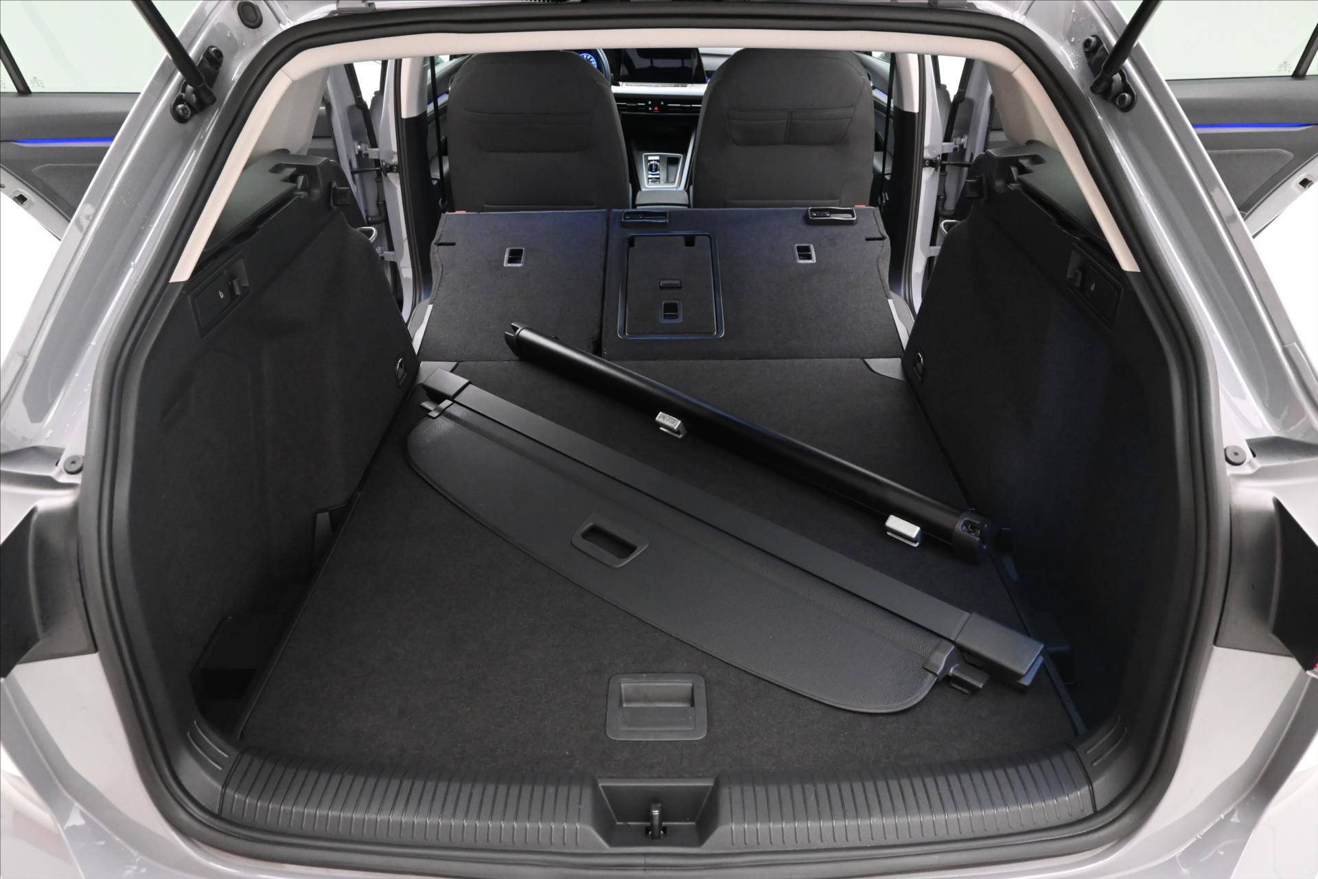 Hlavní fotografie vozu Volkswagen Golf 2,0 TDI 110 kW DSG Business Záruka až 5 let (11)