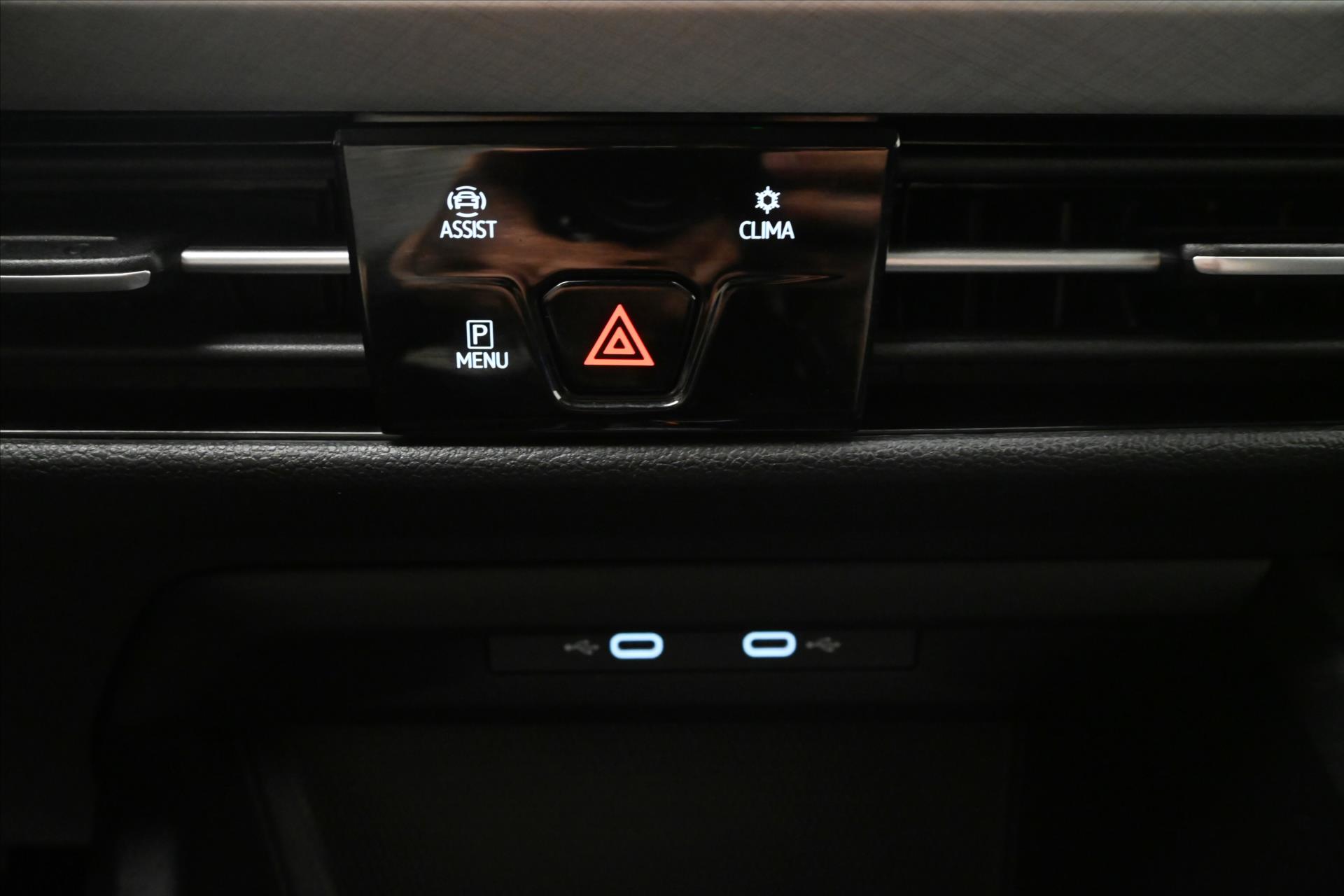 Hlavní fotografie vozu Volkswagen Golf 2,0 TDI 110 kW DSG Business Záruka až 5 let (21)