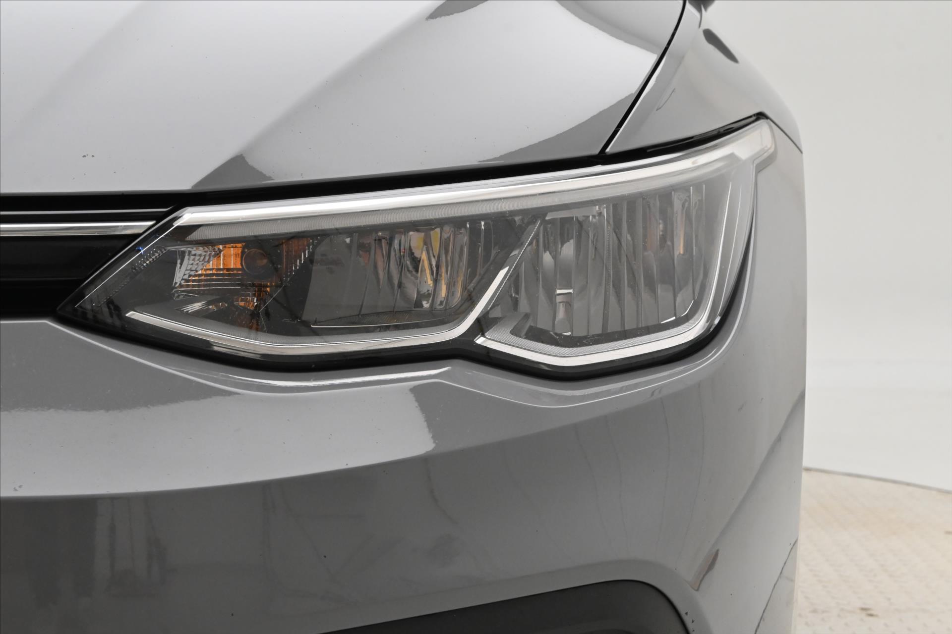 Hlavní fotografie vozu Volkswagen Golf 2,0 TDI 110 kW DSG Business Záruka až 5 let (29)