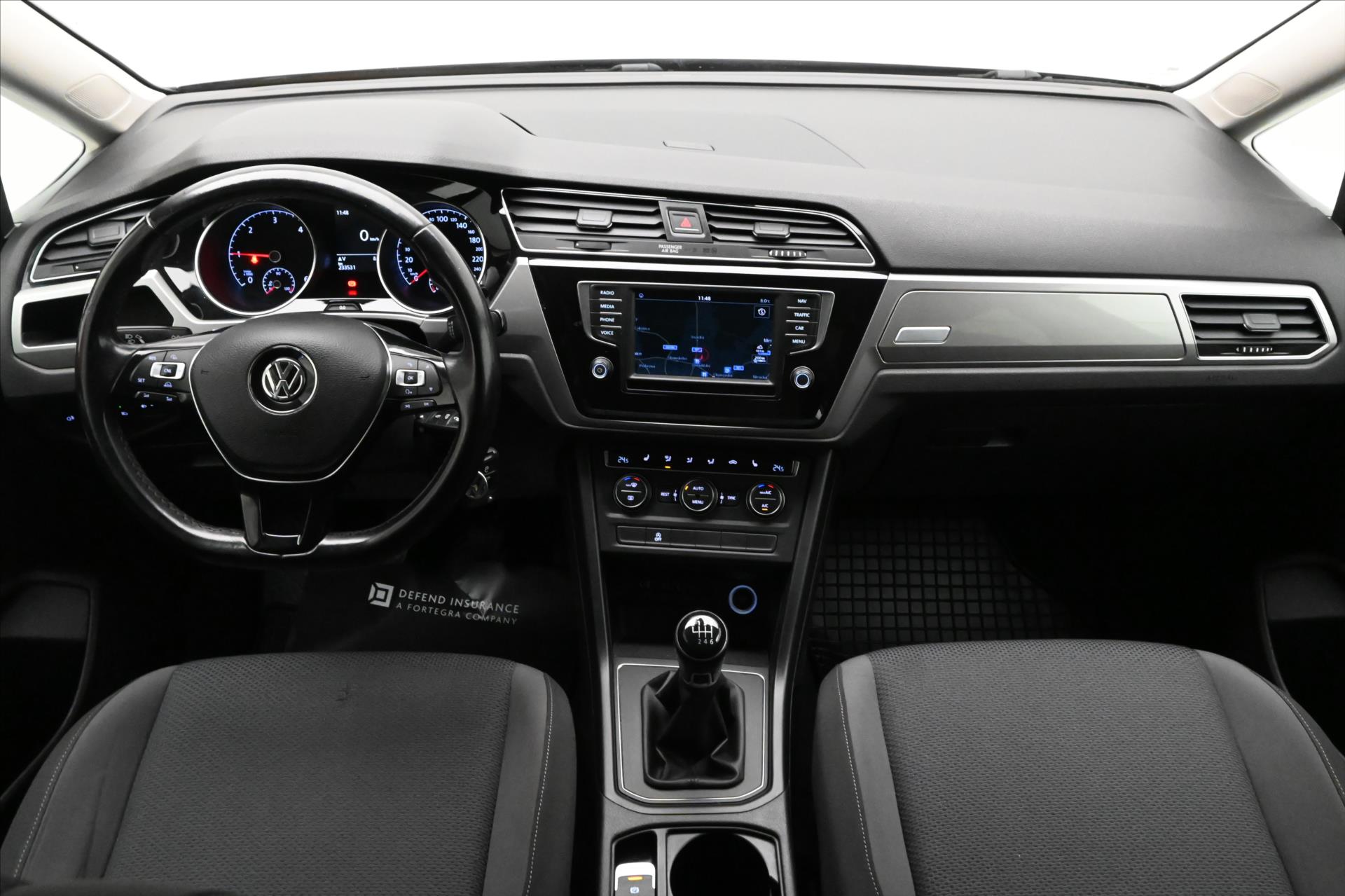 Hlavní fotografie vozu Volkswagen Touran 1,6 TDI 85 kW Navigace Záruka (15)