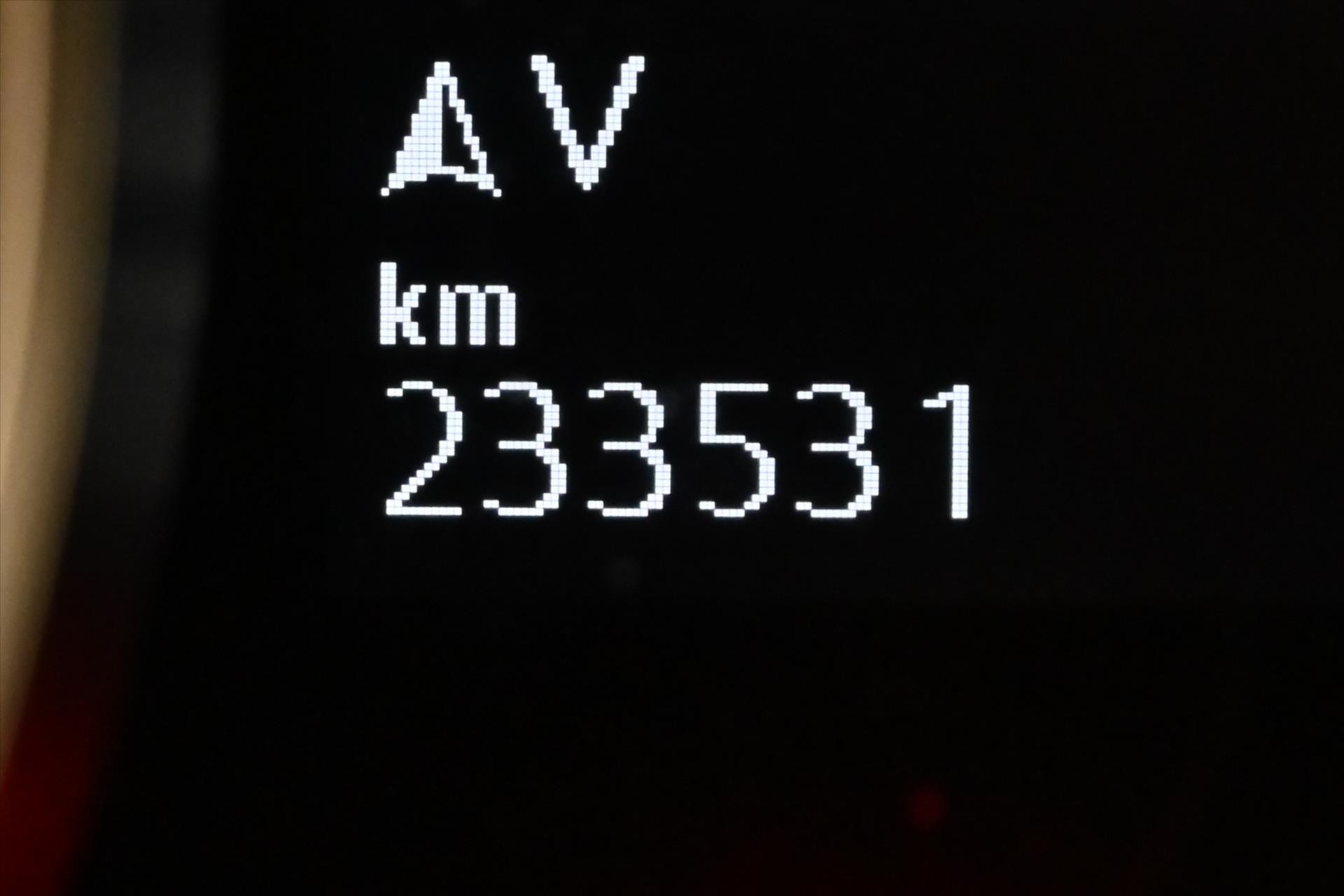 Hlavní fotografie vozu Volkswagen Touran 1,6 TDI 85 kW Navigace Záruka (17)