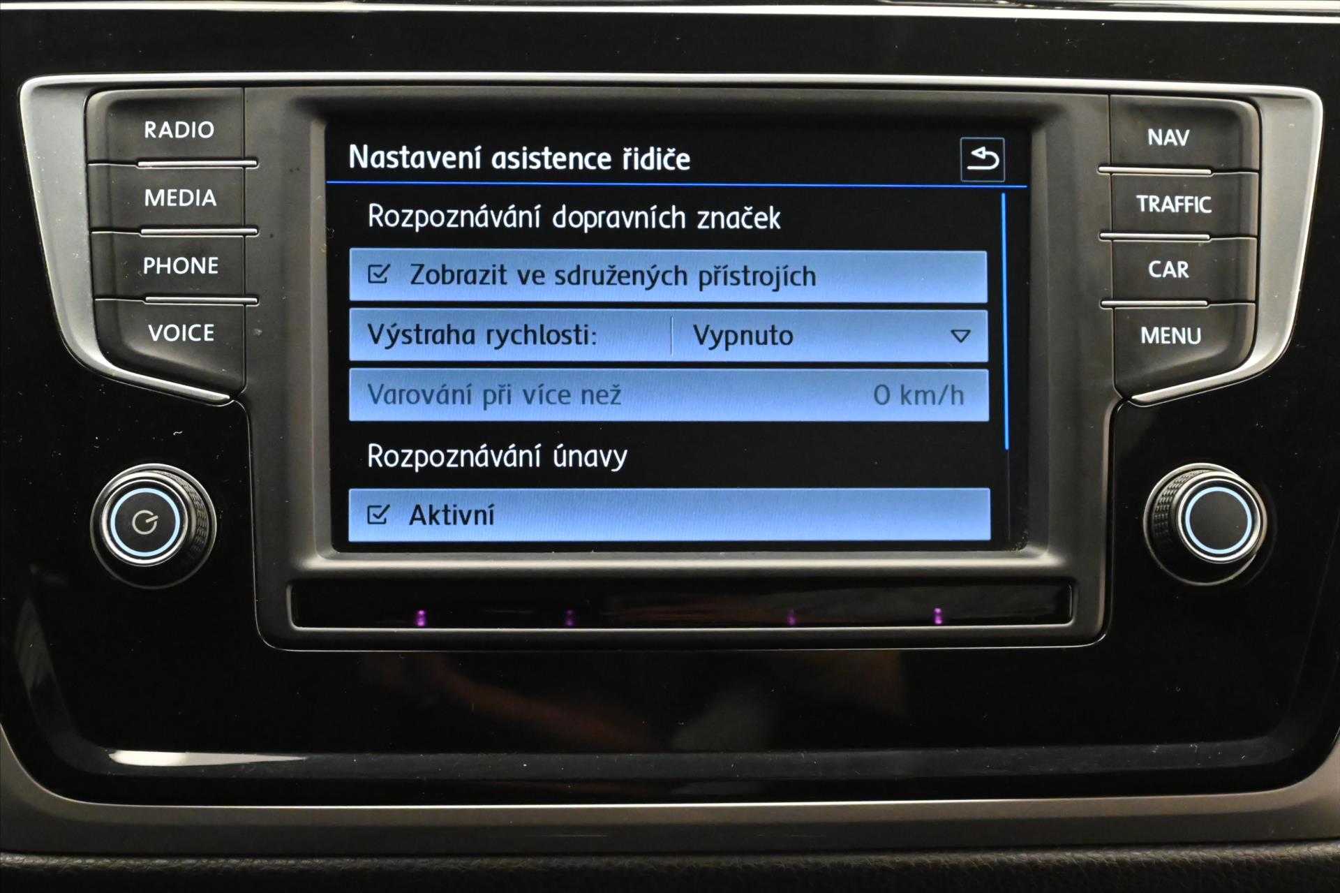 Hlavní fotografie vozu Volkswagen Touran 1,6 TDI 85 kW Navigace Záruka (20)