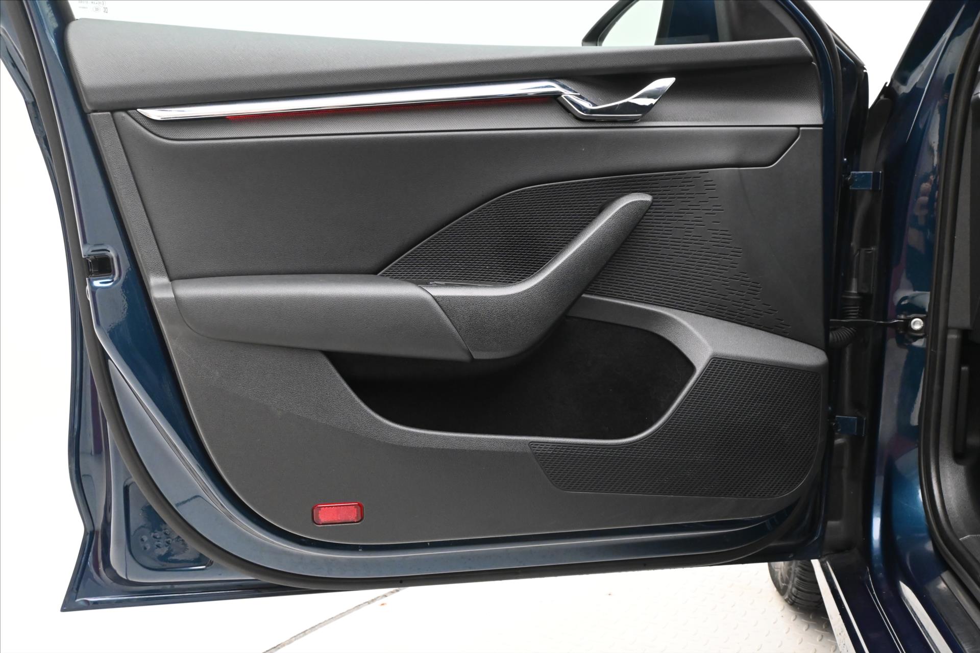 Main photo of the car Skoda Octavia 2.0 TDI 110KW DSG Style Warranty up to 5 years (25)