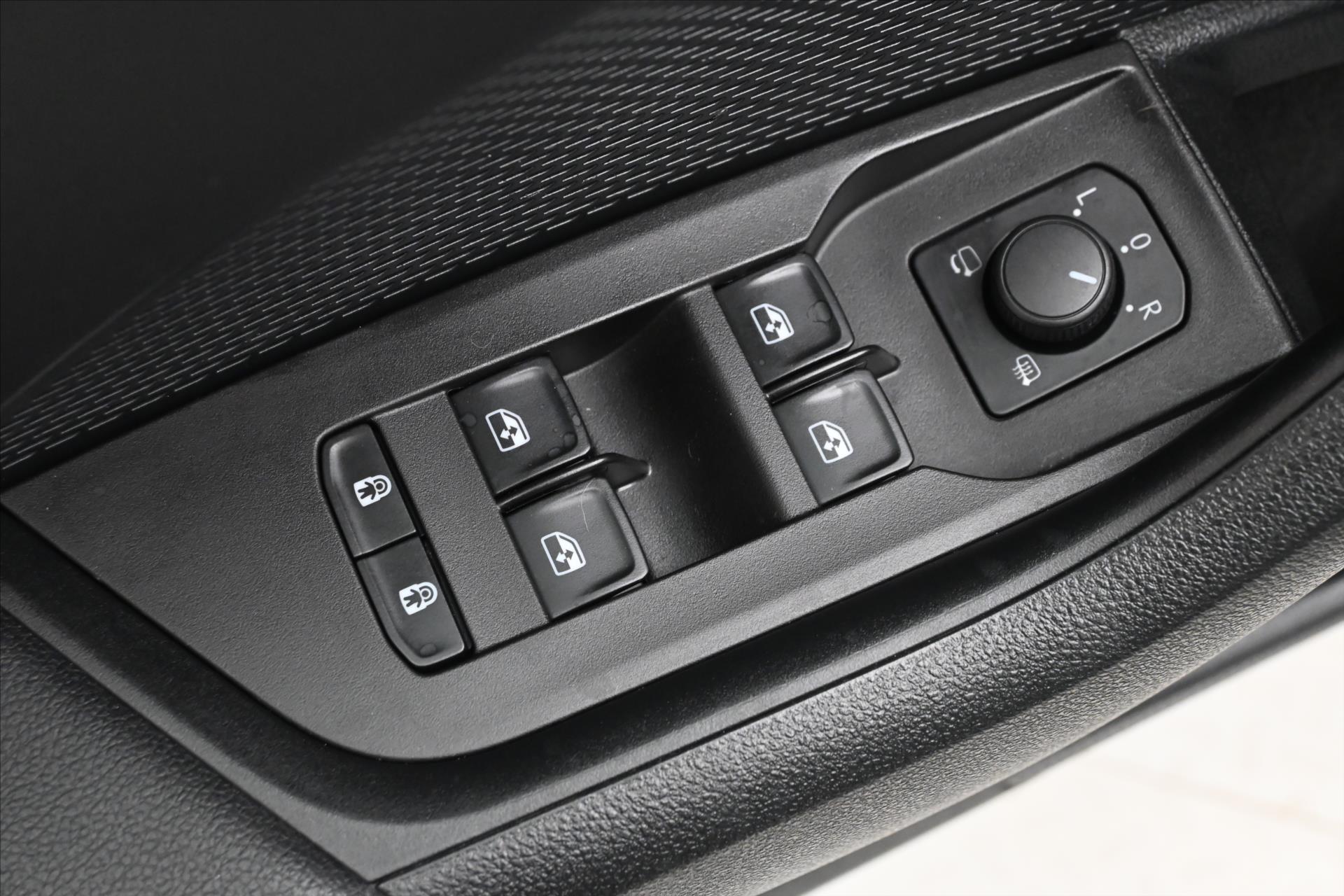 Main photo of the car Skoda Octavia 2.0 TDI 110KW DSG Style Warranty up to 5 years (26)