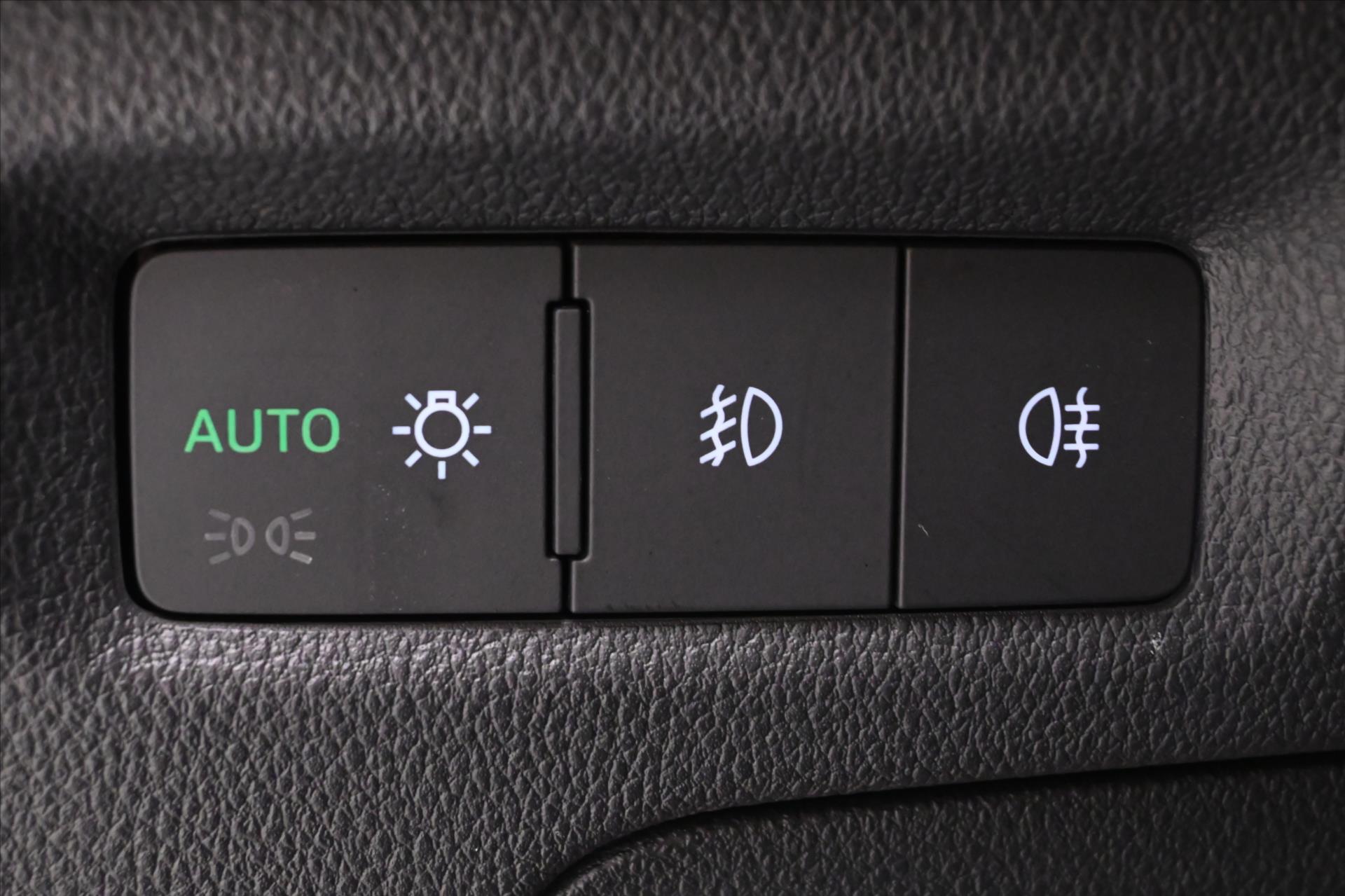 Main photo of the car Skoda Octavia 2.0 TDI 110KW DSG Style Warranty up to 5 years (27)