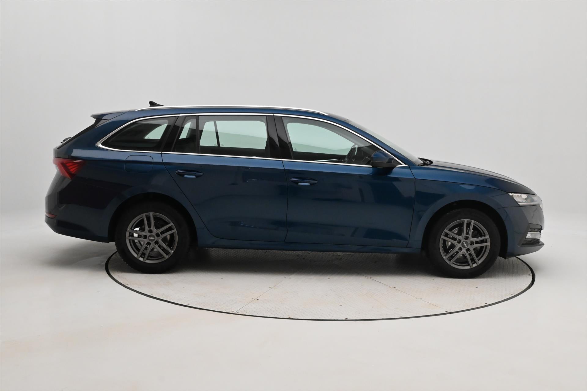 Main photo of the car Skoda Octavia 2.0 TDI 110KW DSG Style Warranty up to 5 years (4)