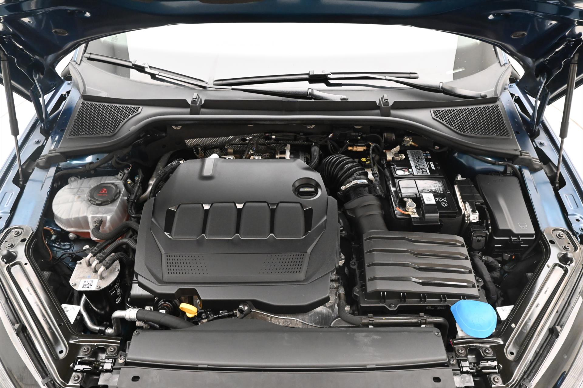 Main photo of the car Skoda Octavia 2.0 TDI 110KW DSG Style Warranty up to 5 years (9)