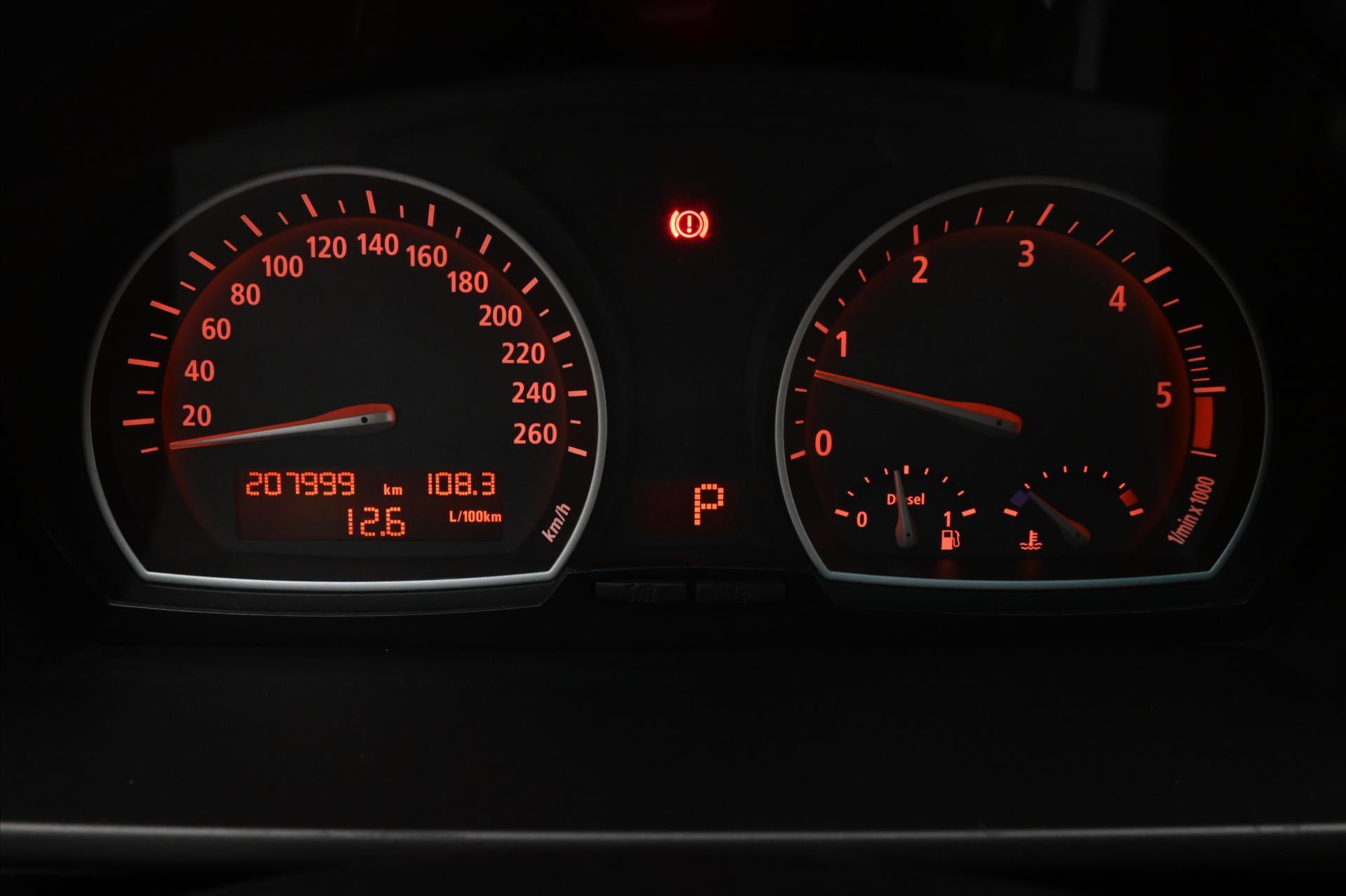 Hlavní fotografie vozu BMW X3 3,0 d xDrive 160kW AT6 Servisní historie (16)