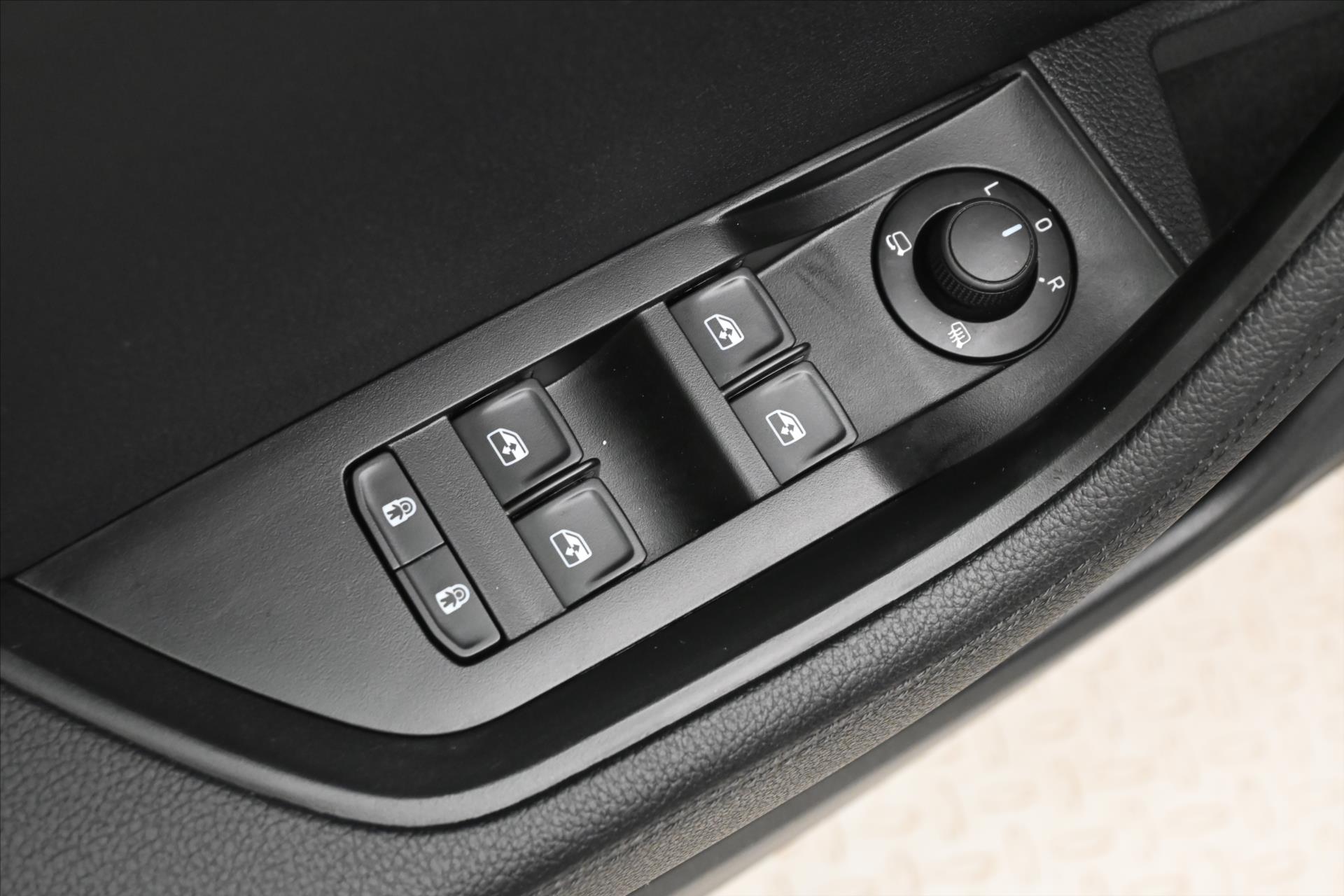 Main photo of the car Skoda Superb 1.4 TSI iV 160 kW DSG Style Warranty up to 5 years (26)