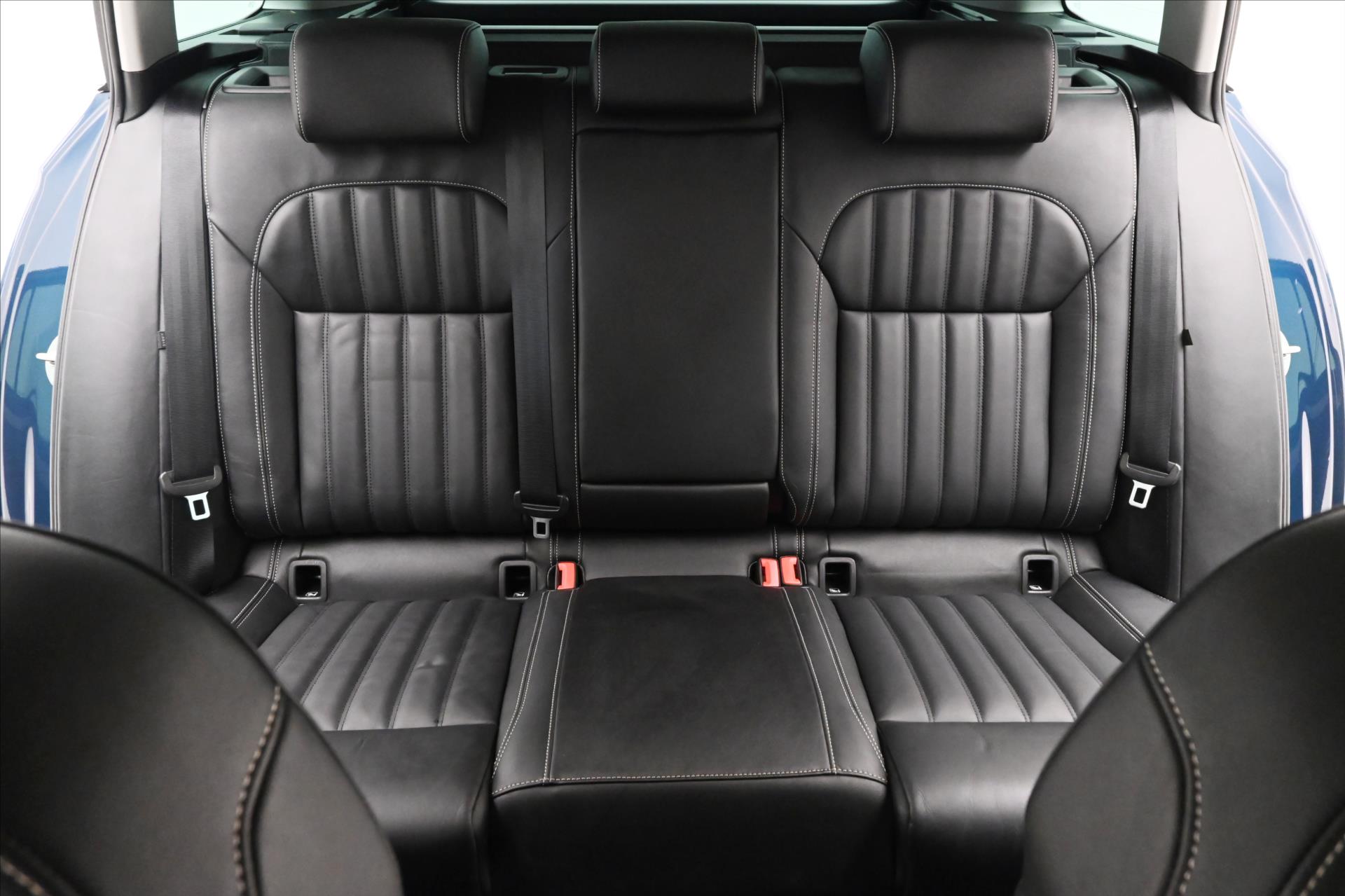 Main photo of the car Skoda Superb 1.4 TSI iV 160 kW DSG Style Warranty up to 5 years (29)