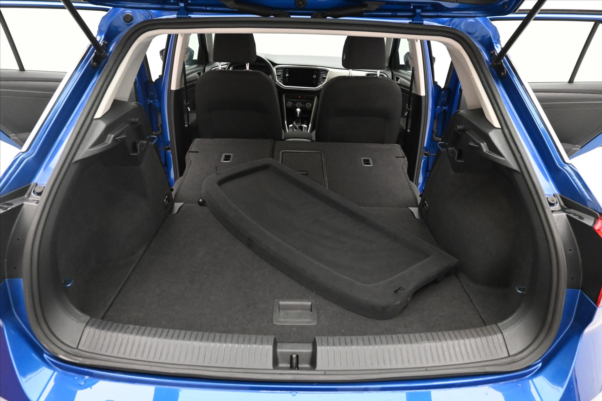 Main photo of the car Volkswagen T-Roc 1.5 TSI 110 kW DSG Navi Warranty up to 5 years (11)