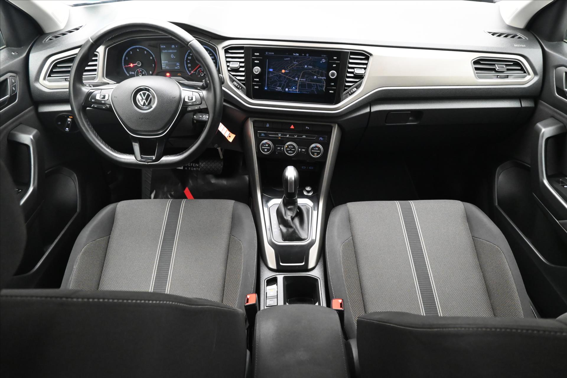 Main photo of the car Volkswagen T-Roc 1.5 TSI 110 kW DSG Navi Warranty up to 5 years (15)