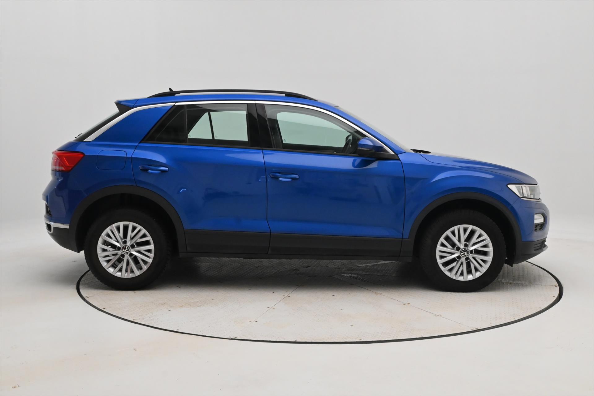 Main photo of the car Volkswagen T-Roc 1.5 TSI 110 kW DSG Navi Warranty up to 5 years (4)