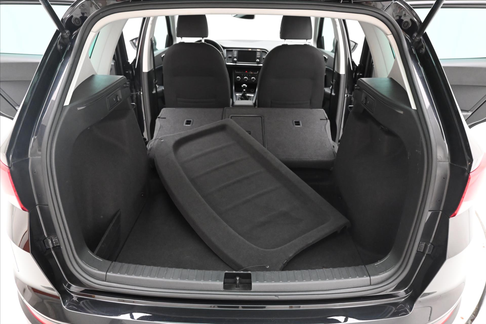 Main photo of the car Seat Ateca 1.6 TDi 85kW ALCANTARA LED Warranty up to 5 years (11)