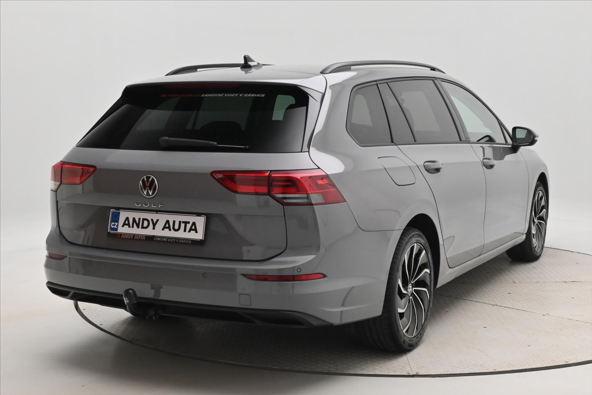 Main photo of the car Volkswagen Golf 1.5 TSI 96 kW Life Business Warranty up to 5 years (5)