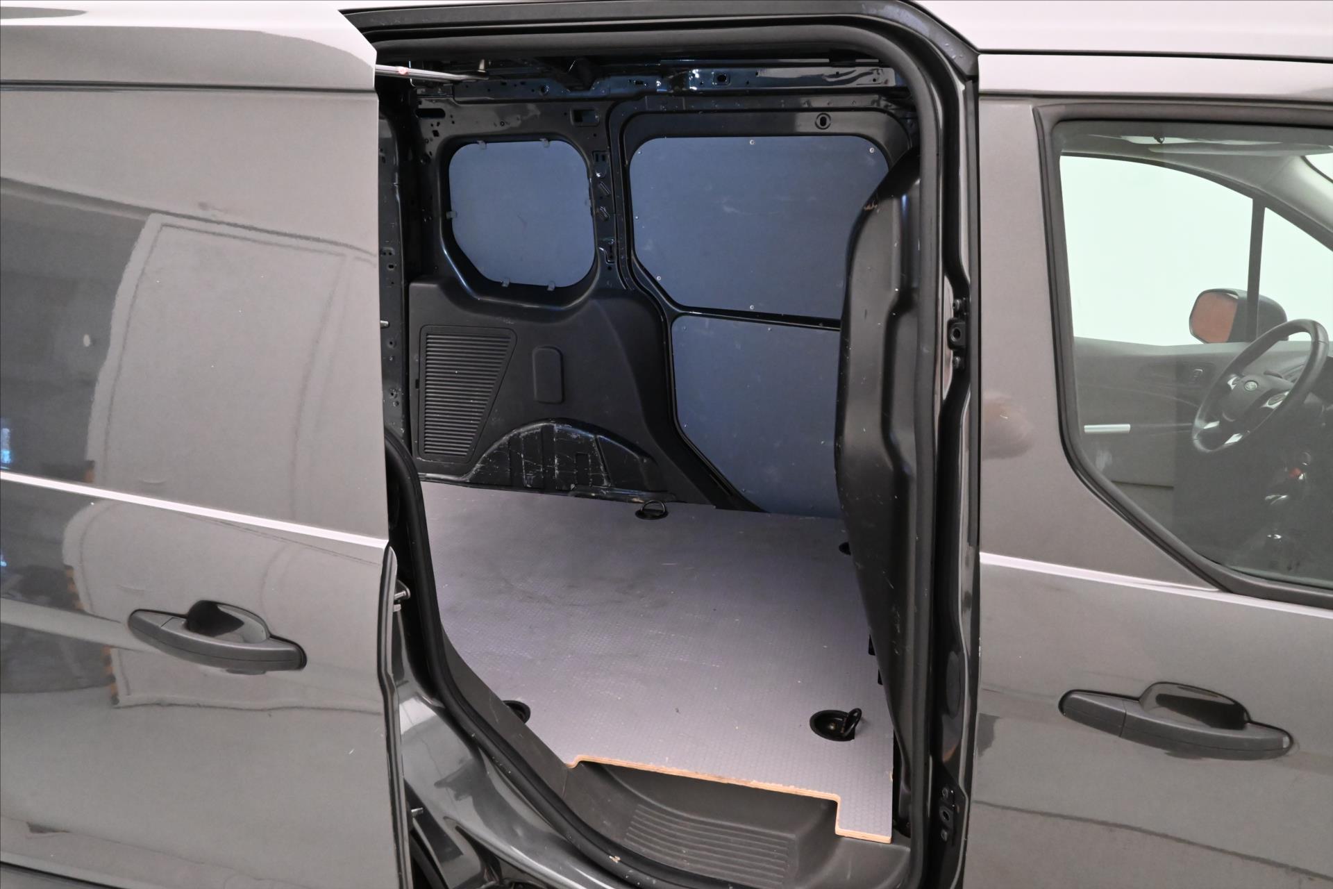 Hlavní fotografie vozu Ford Transit Connect 1,5 TDCI 76 kW Ecoblue Záruka až 5 let (11)