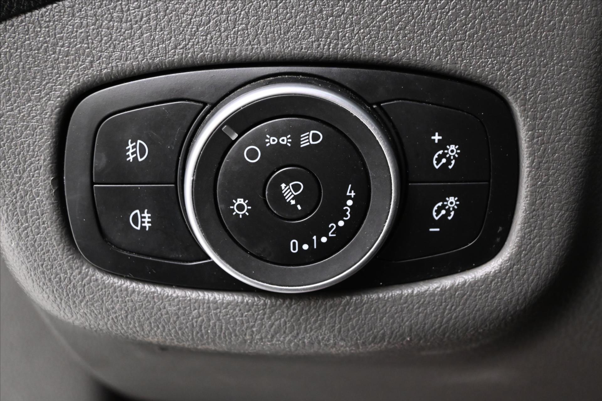 Main photo of the car Ford Transit Connect 1,5 TDCI 76 kW Ecoblue Záruka až 5 let (26)