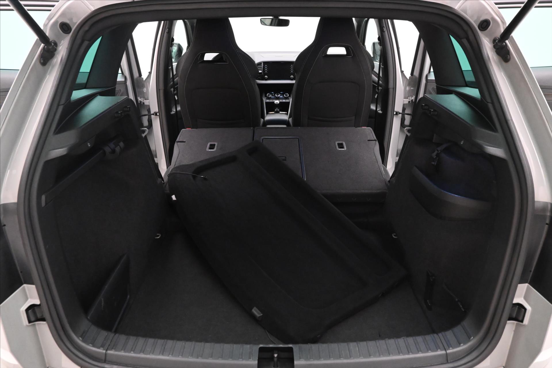 Hlavní fotografie vozu Škoda Karoq 1,5 TSI 110 kW SPORTLINE Záruka až 5 let (11)