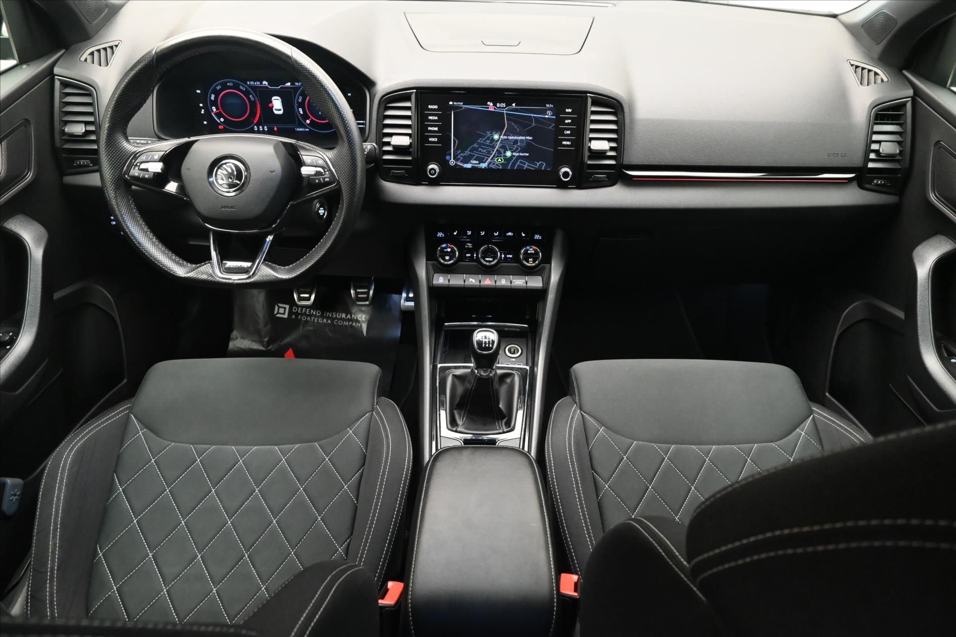 Hlavní fotografie vozu Škoda Karoq 1,5 TSI 110 kW SPORTLINE Záruka až 5 let (15)