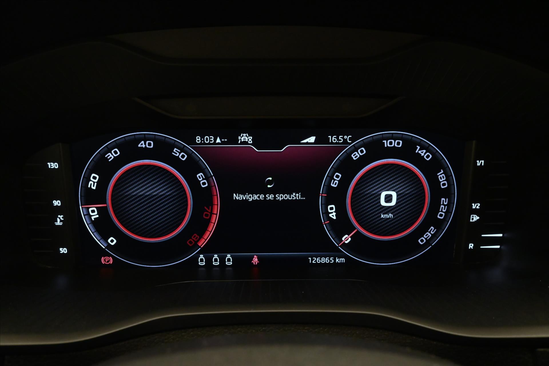 Hlavní fotografie vozu Škoda Karoq 1,5 TSI 110 kW SPORTLINE Záruka až 5 let (16)