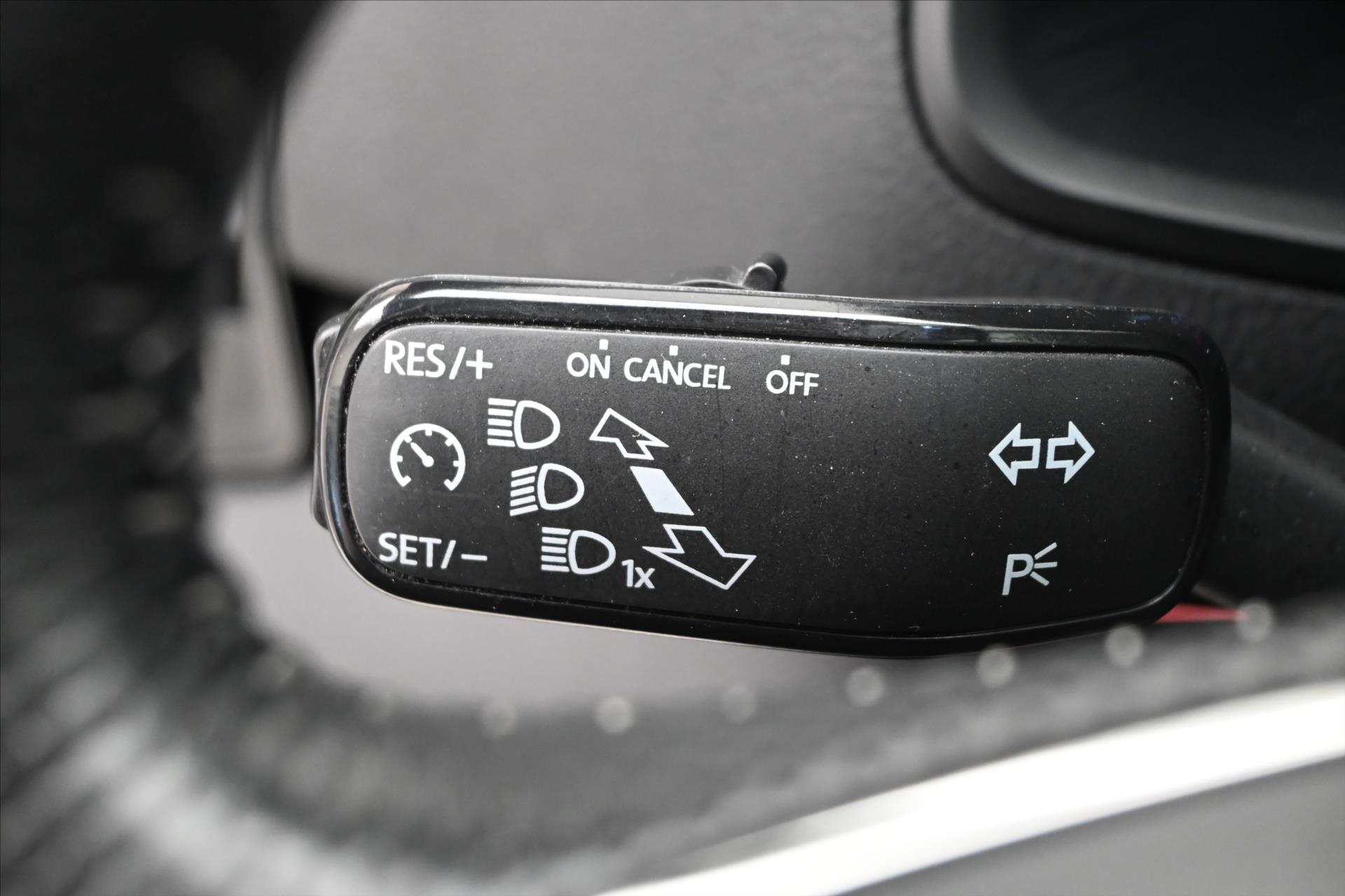 Hlavní fotografie vozu Škoda Karoq 1,5 TSI 110 kW SPORTLINE Záruka až 5 let (23)